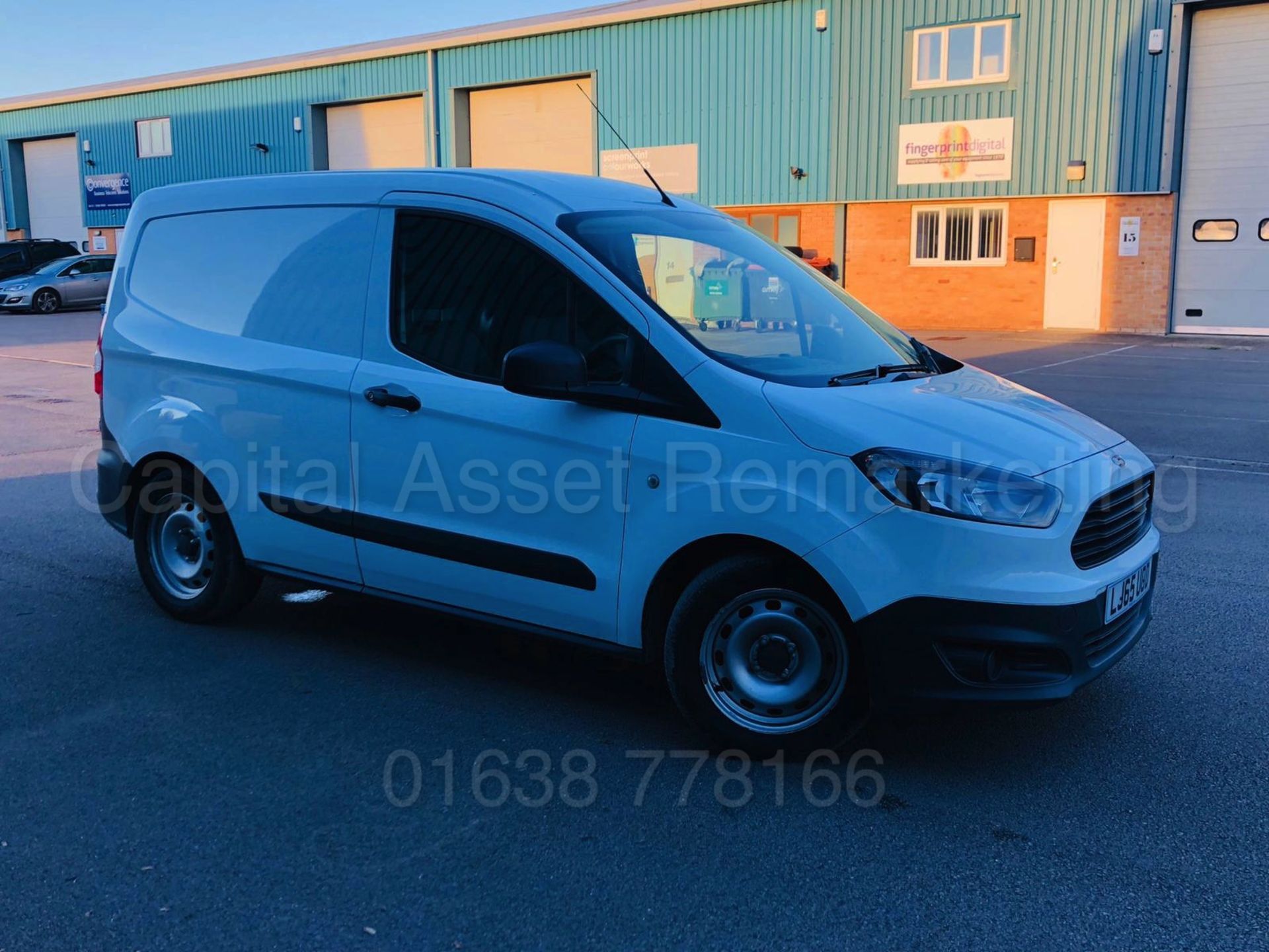 (On Sale) FORD TRANSIT COURIER *BASE EDITION* (2016 MODEL) '1.5 TDCI - 75 BHP - 5 SPEED' (PANEL VAN) - Image 10 of 29