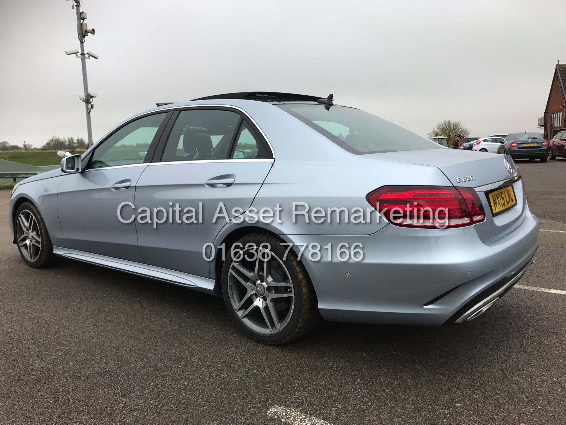 MERCEDES E220D "AMG LINE PREMIUM" 7G AUTO (15 REG) FULLY LOADED - SAT NAV - PAN ROOF -1 OWNER *LOOK* - Bild 7 aus 31