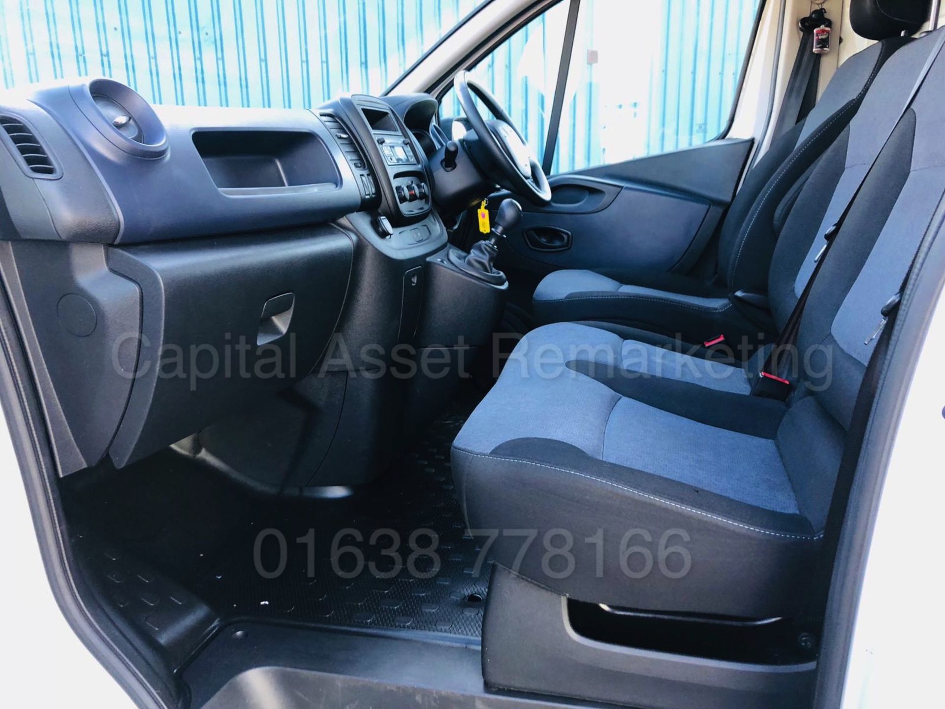 (On Sale) VAUXHALL VIVARO 2900 *PANEL VAN* (2016 MODEL) '1.6 CDTI - 115 BHP - 6 SPEED' (LOW MILES) - Bild 31 aus 32