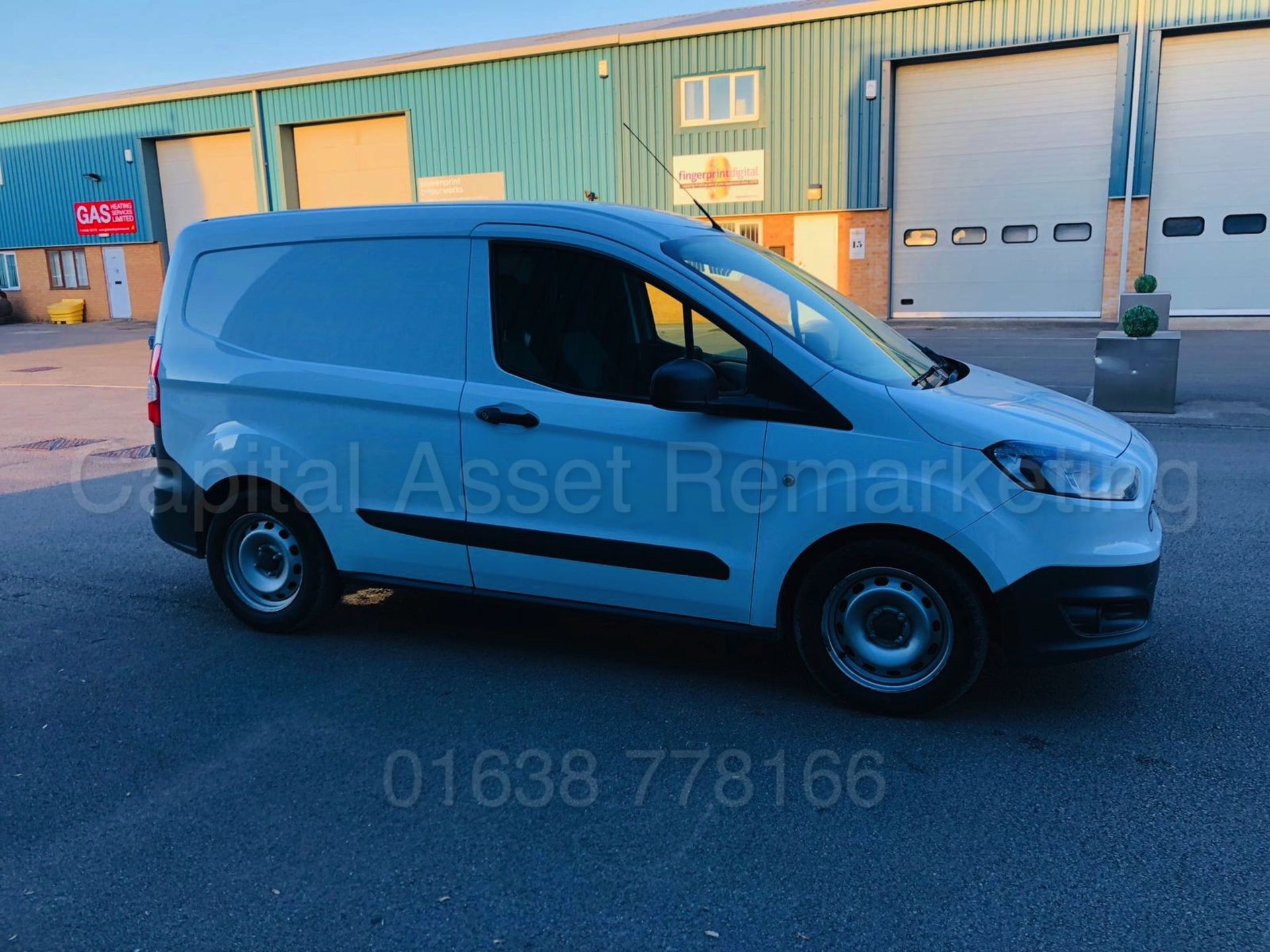 (On Sale) FORD TRANSIT COURIER *BASE EDITION* (2016 MODEL) '1.5 TDCI - 75 BHP - 5 SPEED' (PANEL VAN) - Image 8 of 29