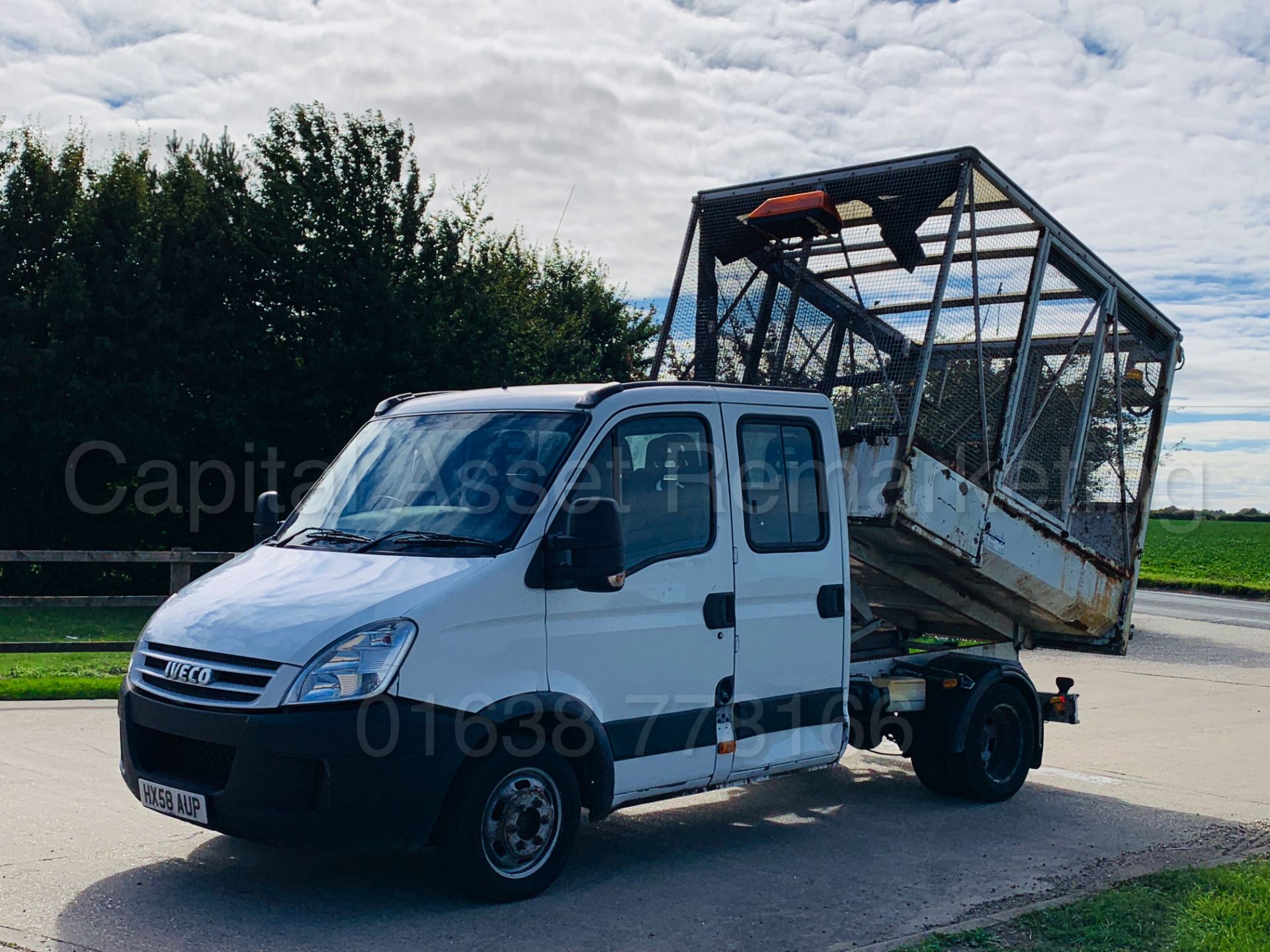 IVECO DAILY 35C12 *D/CAB - TIPPER* (2009 MODEL) '2.3 DIESEL - 115 BHP - 5 SPEED' **LOW MILES** - Image 3 of 29