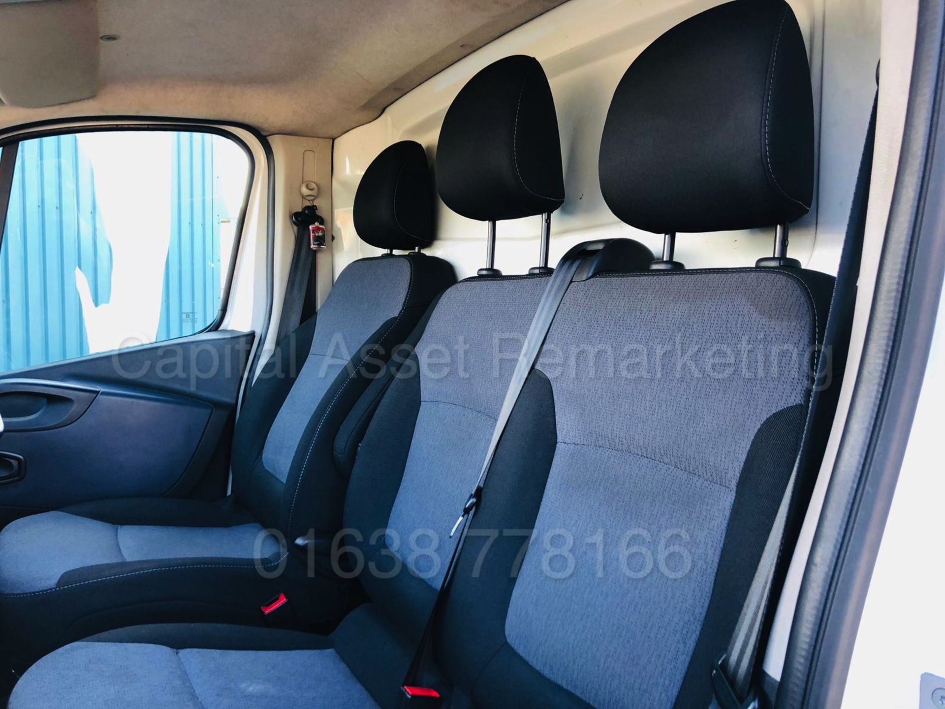 (On Sale) VAUXHALL VIVARO 2900 *PANEL VAN* (2016 MODEL) '1.6 CDTI - 115 BHP - 6 SPEED' (LOW MILES) - Image 21 of 32