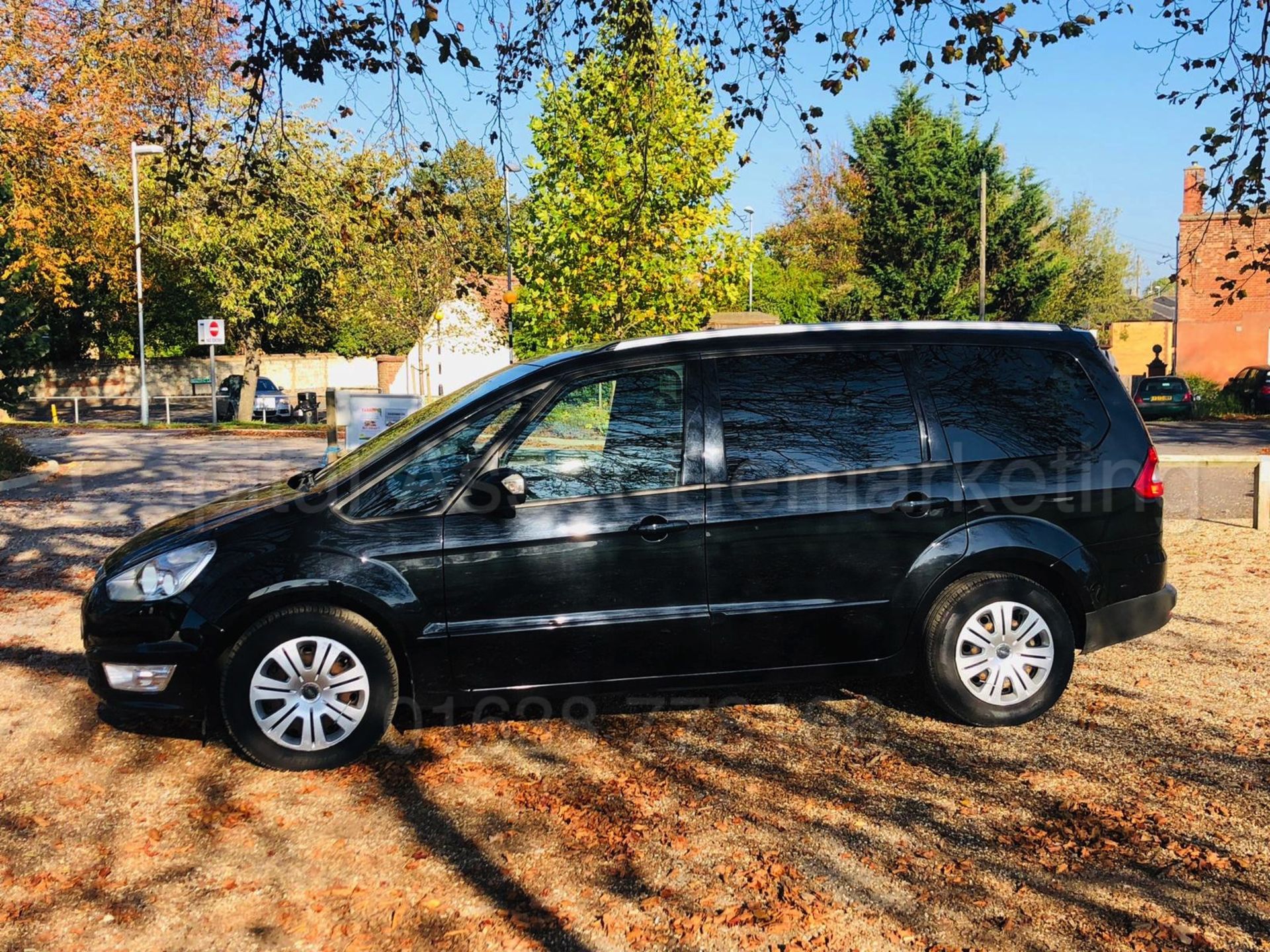 FORD GALAXY **ZETEC** 7 SEATER MPV (2014) 2.0 TDCI - 140 BHP - AUTO POWER SHIFT (1 OWNER FROM NEW) - Image 9 of 45