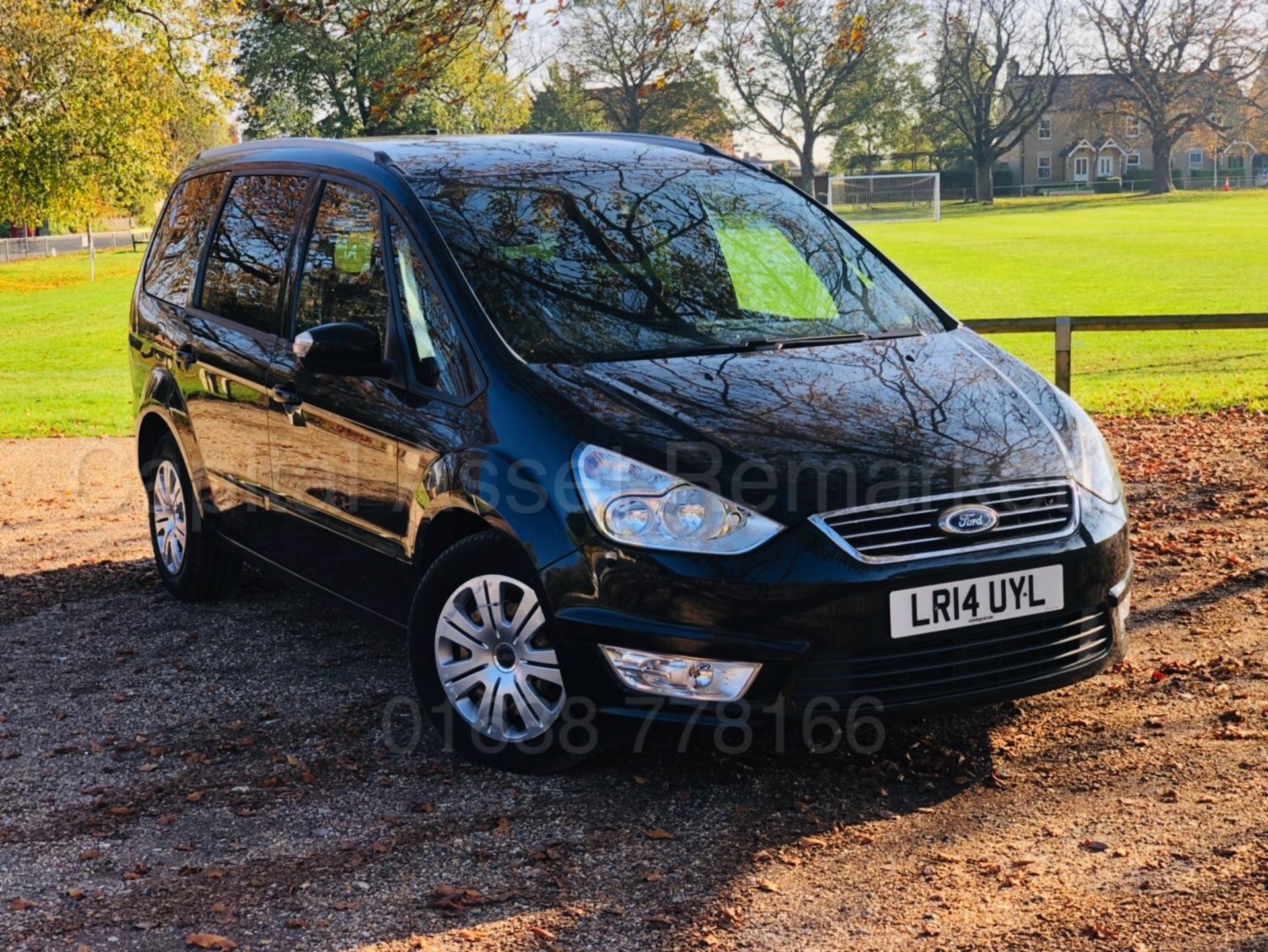 FORD GALAXY **ZETEC** 7 SEATER MPV (2014) 2.0 TDCI - 140 BHP - AUTO POWER SHIFT (1 OWNER FROM NEW) - Bild 2 aus 45