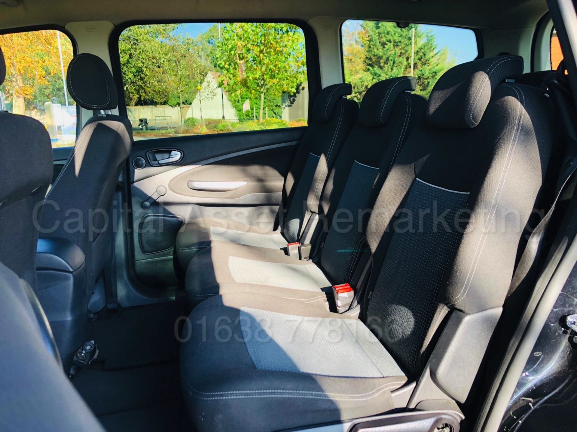 FORD GALAXY **ZETEC** 7 SEATER MPV (2014) 2.0 TDCI - 140 BHP - AUTO POWER SHIFT (1 OWNER FROM NEW) - Bild 38 aus 45