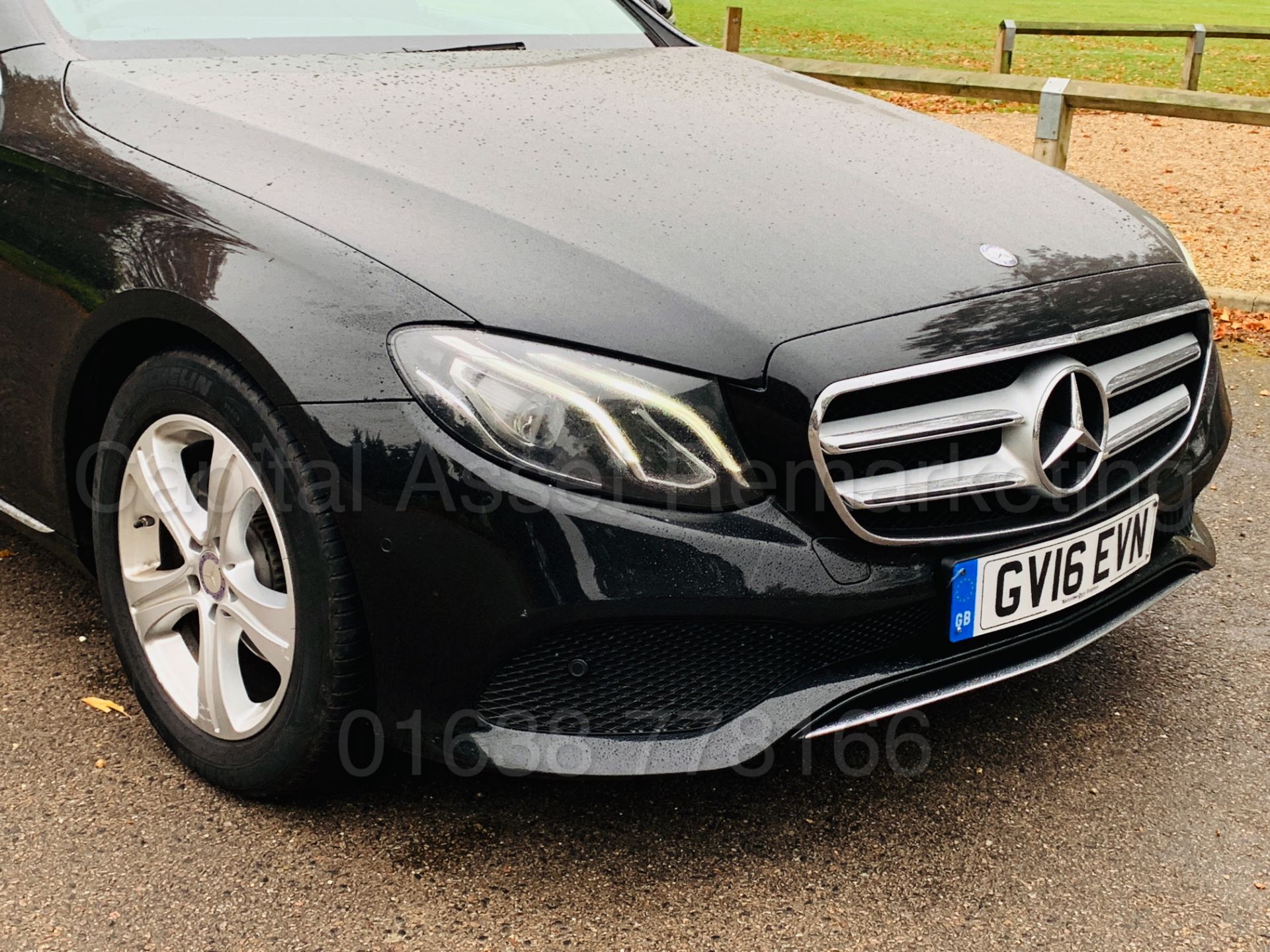 MERCEDES-BENZ E220D SALOON (2016) '9-G TRONIC AUTO - LEATHER - SAT NAV' *MASSIVE SPEC* (NEW MODEL) - Bild 17 aus 44