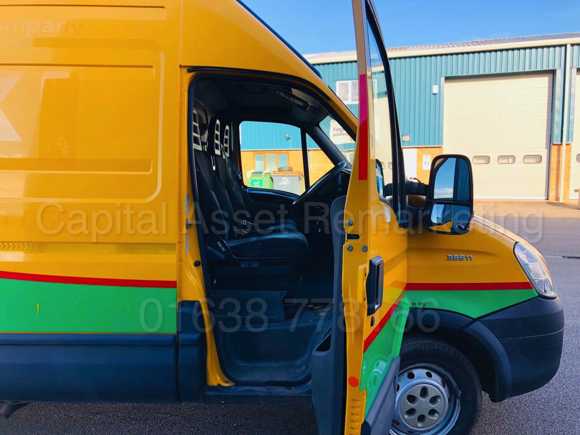 IVECO DAILY 35S11 *MWB HI ROOF - PANEL VAN* (2012 MODEL) '2.3 DIESEL - 106 BHP - 5 SPEED' - Bild 23 aus 24