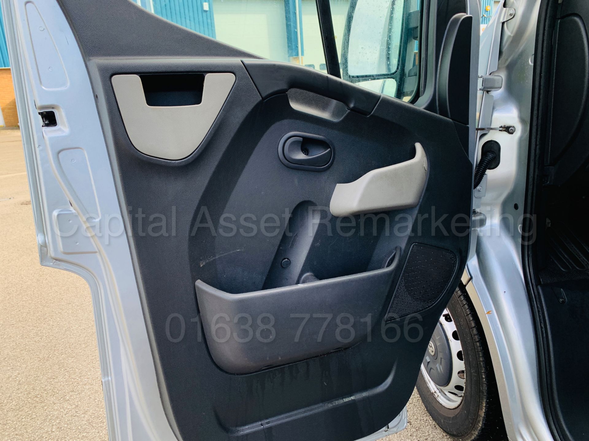 (On Sale) VAUXHALL MOVANO F3500 *LWB - 7 SEATER CREW VAN* (2013) '2.3 CDTI - 6 SPEED' (NO VAT) - Bild 14 aus 38