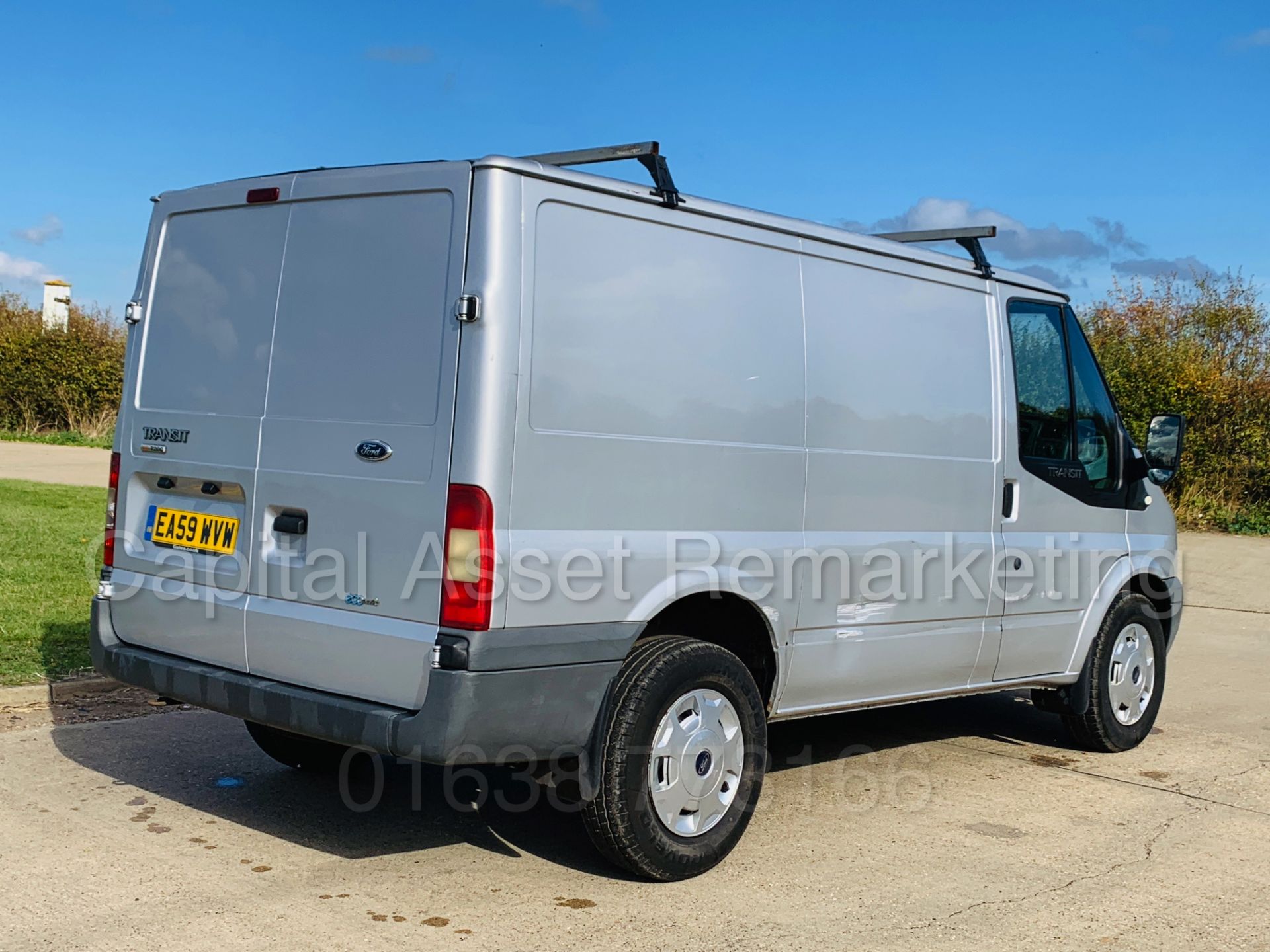 FORD TRANSIT 115 T280 SWB (2010 MODEL) '2.2 TDCI - ECO-NETIC - 115 BHP - 6 SPEED' **AIR CON** - Image 8 of 32