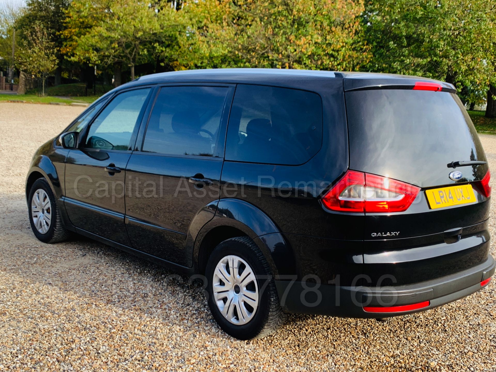 (ON SALE) FORD GALAXY **ZETEC** 7 SEATER MPV (2014) 2.0 TDCI - 140 BHP - AUTO POWER SHIFT (1 OWNER) - Image 7 of 38