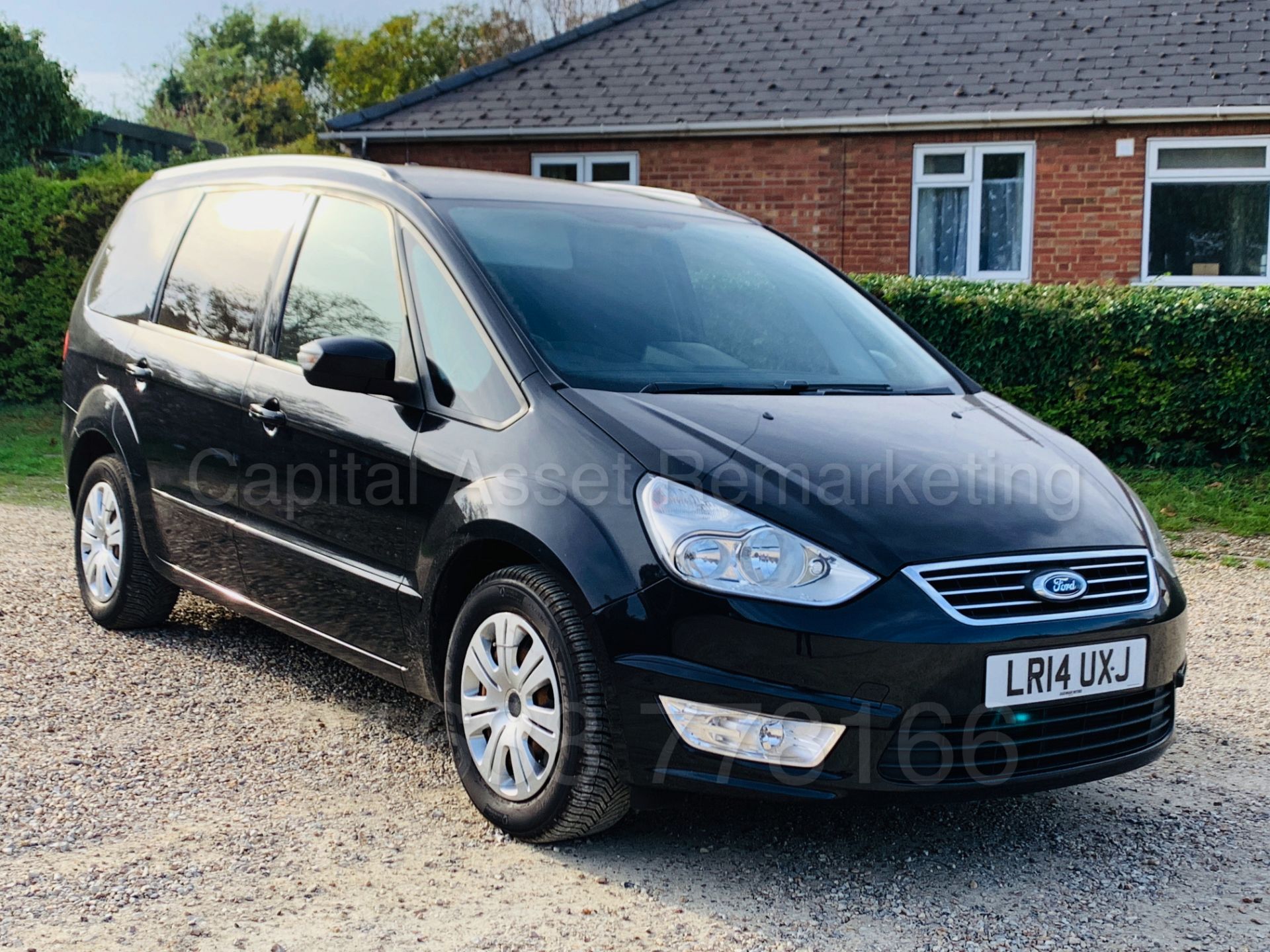 (ON SALE) FORD GALAXY **ZETEC** 7 SEATER MPV (2014) 2.0 TDCI - 140 BHP - AUTO POWER SHIFT (1 OWNER) - Image 2 of 38