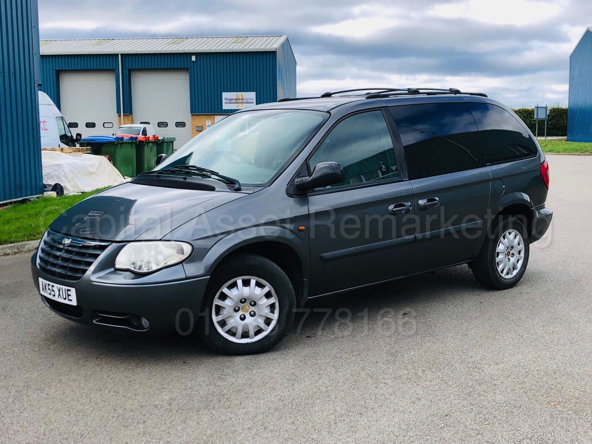 CHRYSLER VOYAGER *SE PLUS EDITON* (2006 MODEL) '2.5 DIESEL - 140 BHP - 5 SPEED' (NO VAT)