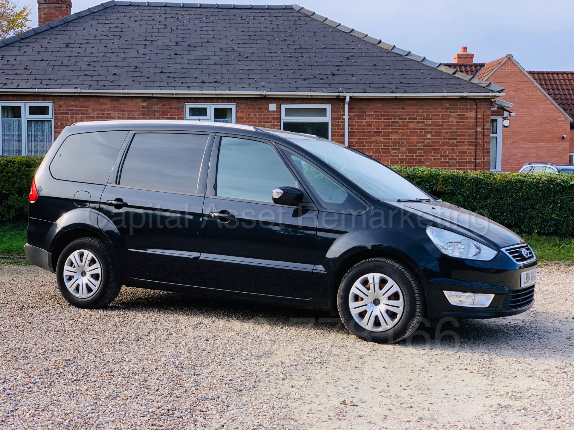 (ON SALE) FORD GALAXY **ZETEC** 7 SEATER MPV (2014) 2.0 TDCI - 140 BHP - AUTO POWER SHIFT (1 OWNER) - Image 12 of 38