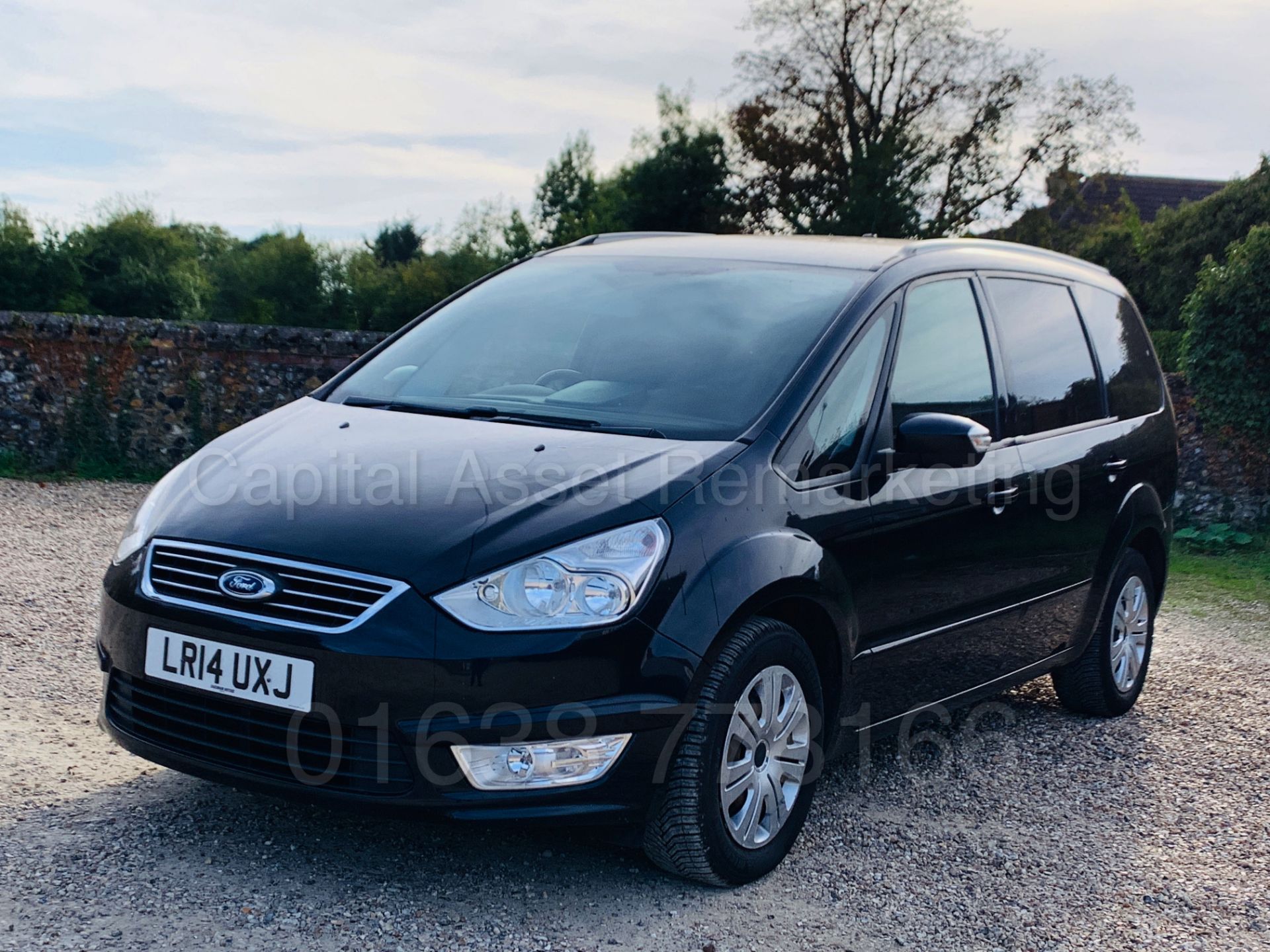 (ON SALE) FORD GALAXY **ZETEC** 7 SEATER MPV (2014) 2.0 TDCI - 140 BHP - AUTO POWER SHIFT (1 OWNER) - Image 4 of 38