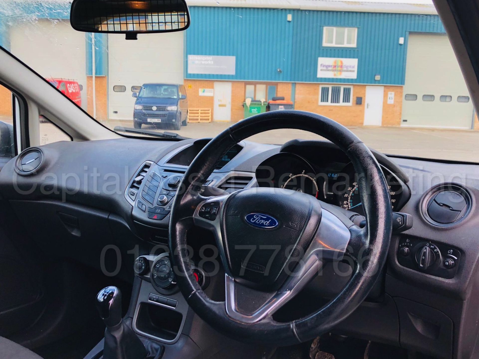 (On Sale) FORD FIESTA *TECH EDITION* LCV - PANEL VAN (2014) '1.6 TDCI - 5 SPEED' (STOP / START) - Image 17 of 28