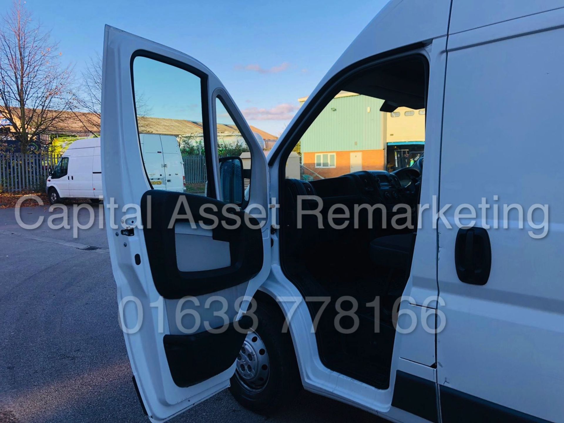 (On Sale) CITROEN RELAY 35 *LWB HI-ROOF* (2016) '2.2 HDI - 130 BHP - 6 SPEED' **ENTERPRISE EDITION** - Image 27 of 38