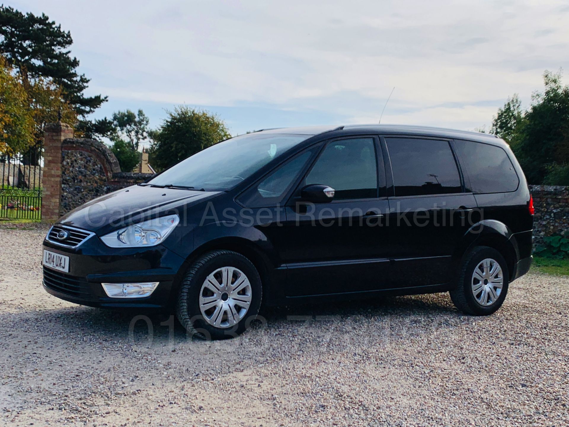 (ON SALE) FORD GALAXY **ZETEC** 7 SEATER MPV (2014) 2.0 TDCI - 140 BHP - AUTO POWER SHIFT (1 OWNER) - Image 6 of 38