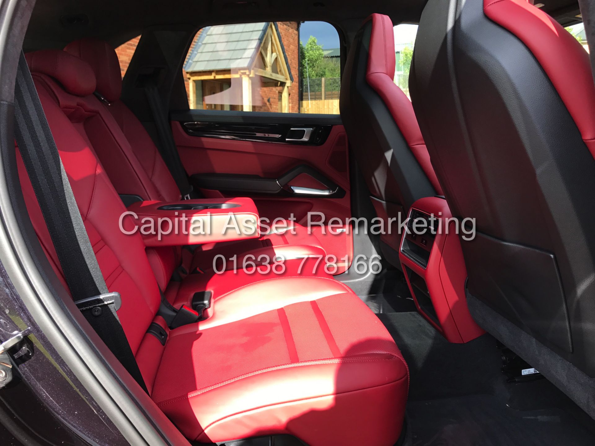 PORSCHE CAYENNE 4.0 "TURBO" (2018-ALL NEW MODEL) MONSTER SPEC-RED LEATHER-PAN ROOF 550BHP *MUST SEE* - Image 27 of 49