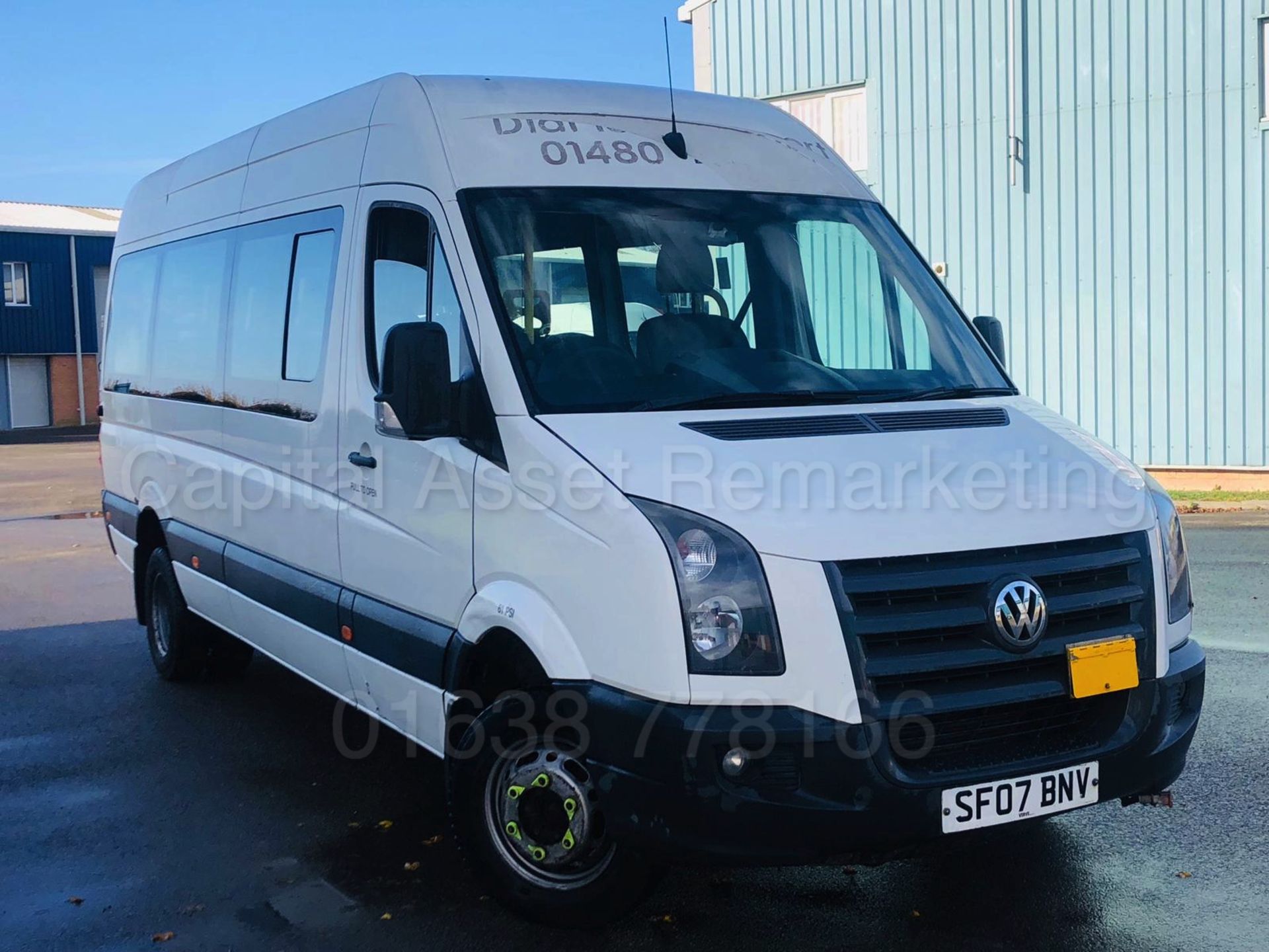 VOLKSWAGEN CRAFTER 2.5 TDI *LWB - 16 SEATER MINI-BUS / COACH* (2007) *ELECTRIC WHEEL CHAIR LIFT* - Image 6 of 38