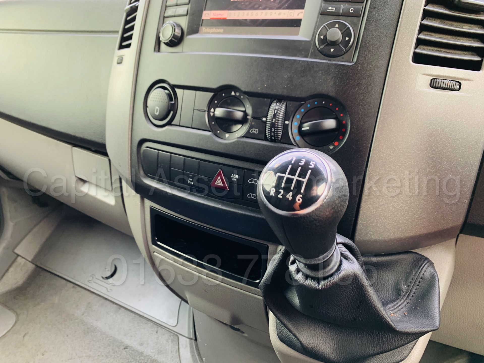 VOLKSWAGEN CRAFTER CR35 *LWB HI-ROOF* (2016 MODEL) '2.0 TDI - 136 BHP - 6 SPEED' (1 OWNER) - Image 31 of 36