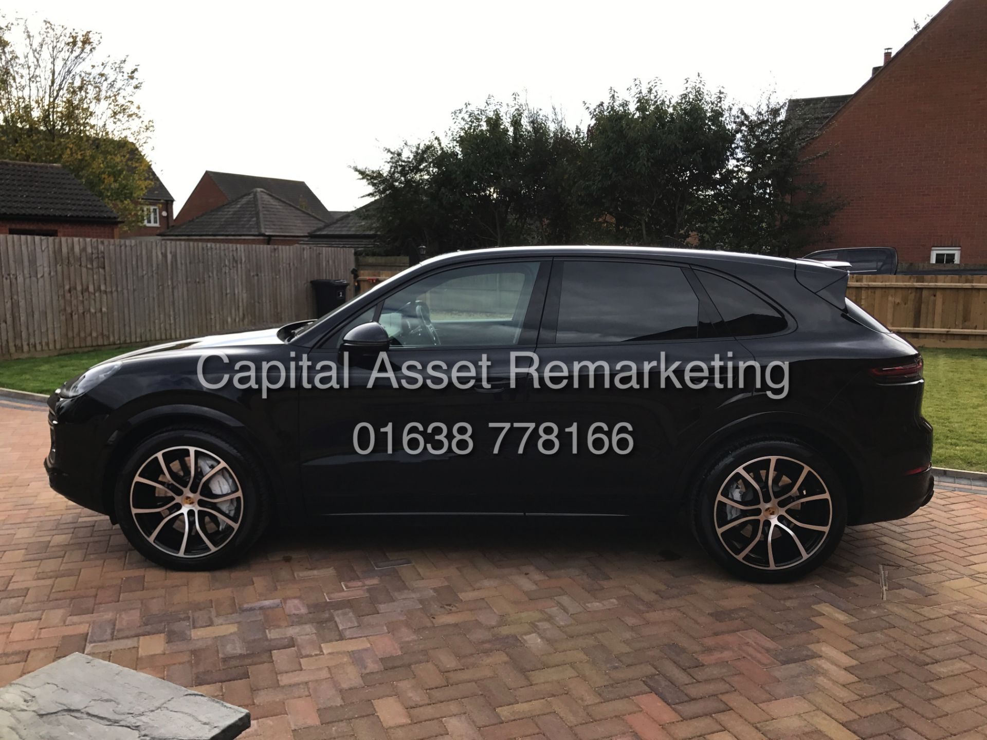 PORSCHE CAYENNE 4.0 "TURBO" (2018-ALL NEW MODEL) MONSTER SPEC-RED LEATHER-PAN ROOF 550BHP *MUST SEE* - Image 13 of 49