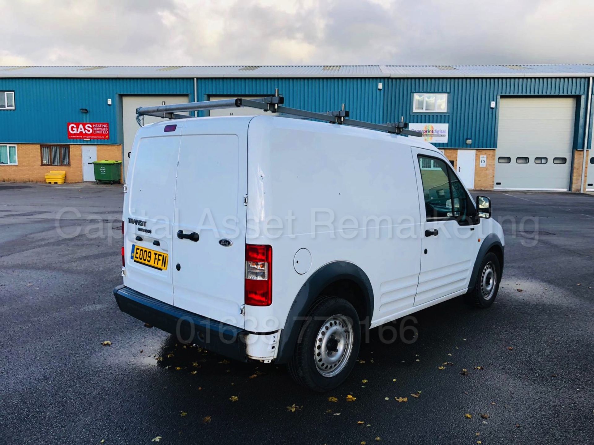 FORD TRANSIT CONNECT 75 T200 'PANEL VAN' (2009) '1.8 TDCI - 75 BHP - 5 SPEED' **LOW MILES** - Image 11 of 21