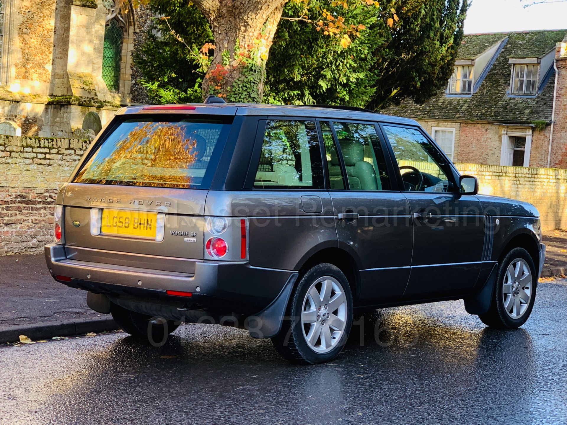 (On Sale) RANGE ROVER VOGUE *SE EDITION* (2009 MODEL) '3.6 TDV8 -272 BHP- AUTO' *HUGE SPEC* (NO VAT) - Image 12 of 56