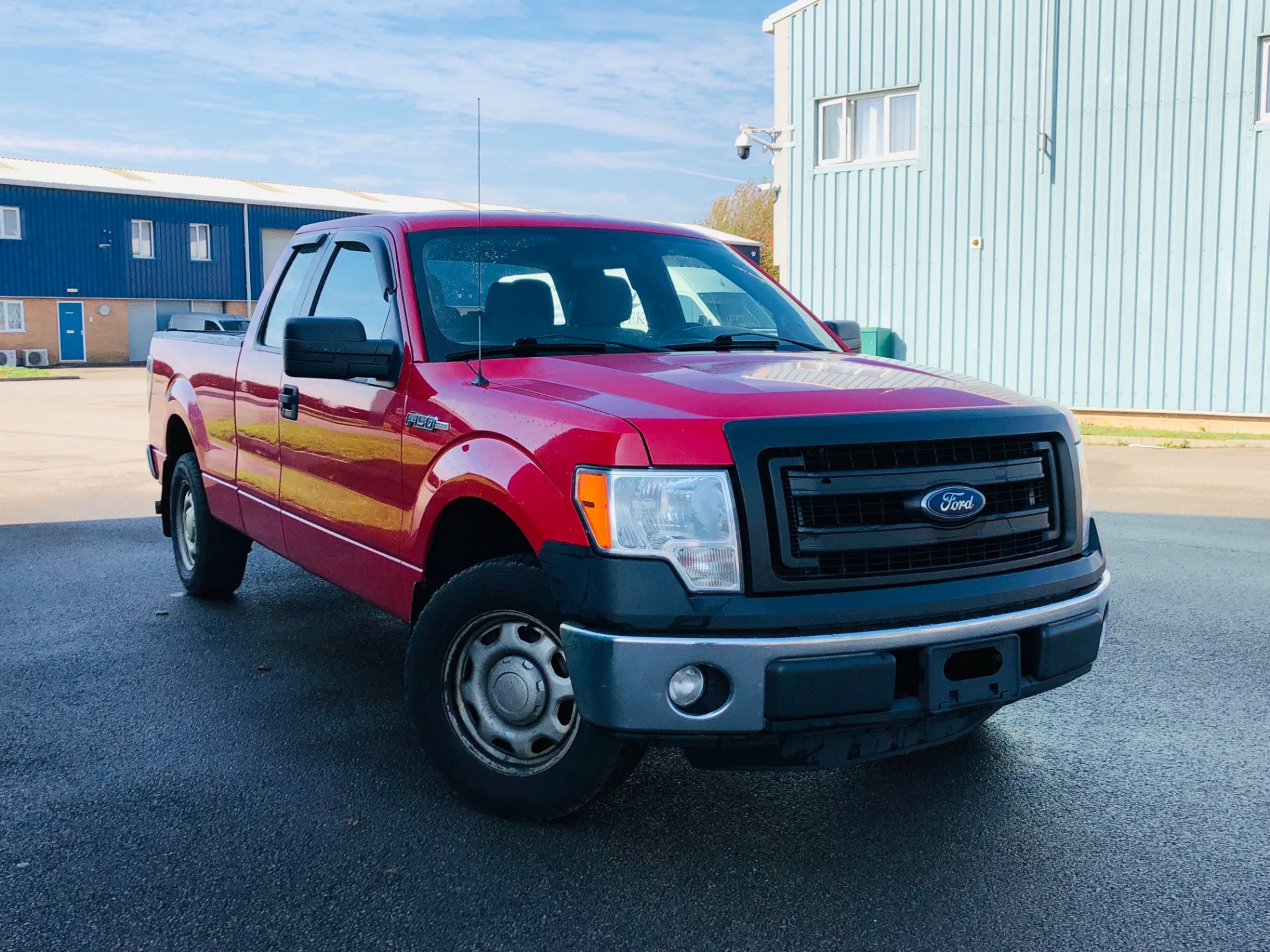 FORD F-150 *XL EDITION* KING-CAB PICK UP (2013) '5.0L V8 - AUTOMATIC' (6 SEATER) *MASSIVE SPEC* - Image 3 of 44