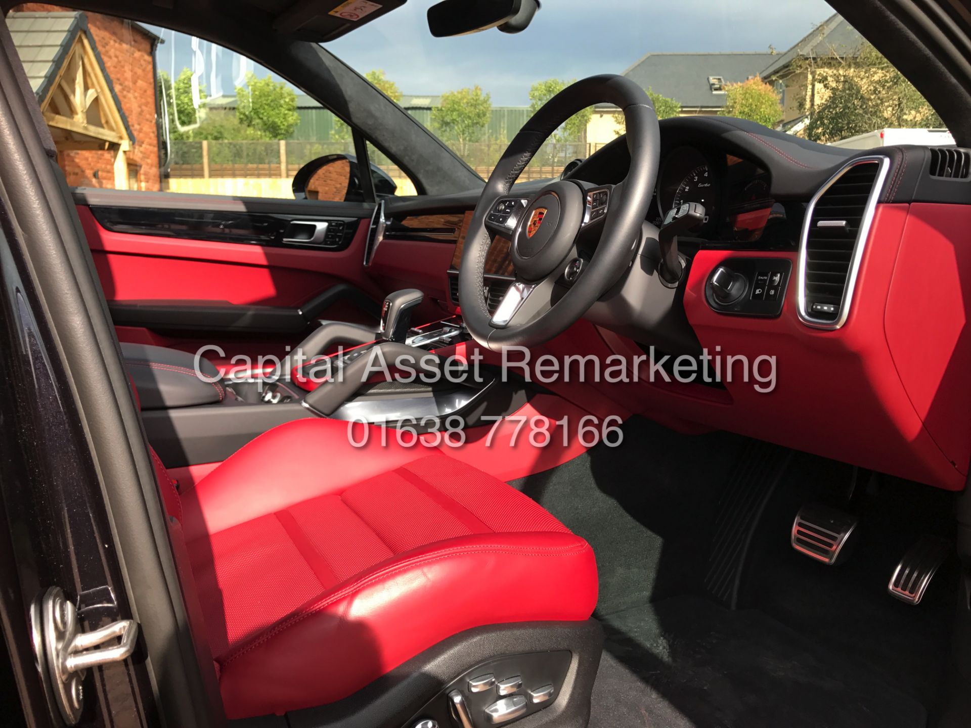 PORSCHE CAYENNE 4.0 "TURBO" (2018-ALL NEW MODEL) MONSTER SPEC-RED LEATHER-PAN ROOF 550BHP *MUST SEE* - Image 21 of 49