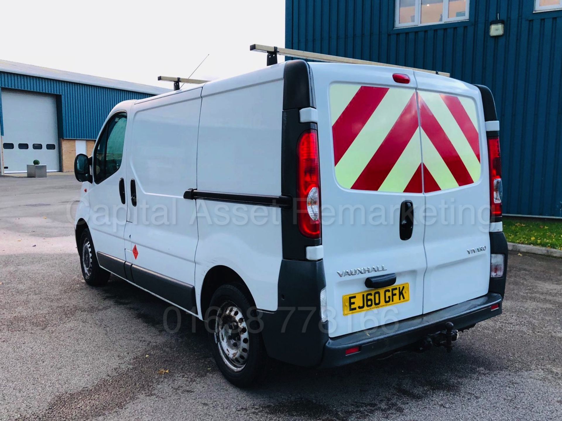 VAUXHALL VIVARO 2700 *SWB - PANEL VAN* (2011 MODEL) '2.0 CDTI - 115 BHP - 6 SPEED' - Image 9 of 29