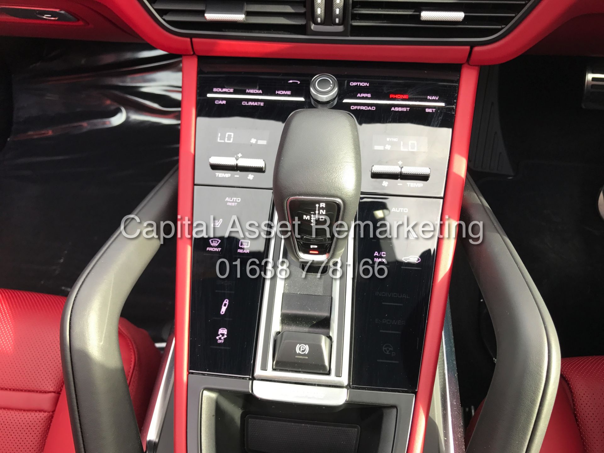 PORSCHE CAYENNE 4.0 "TURBO" (2018-ALL NEW MODEL) MONSTER SPEC-RED LEATHER-PAN ROOF 550BHP *MUST SEE* - Image 38 of 49