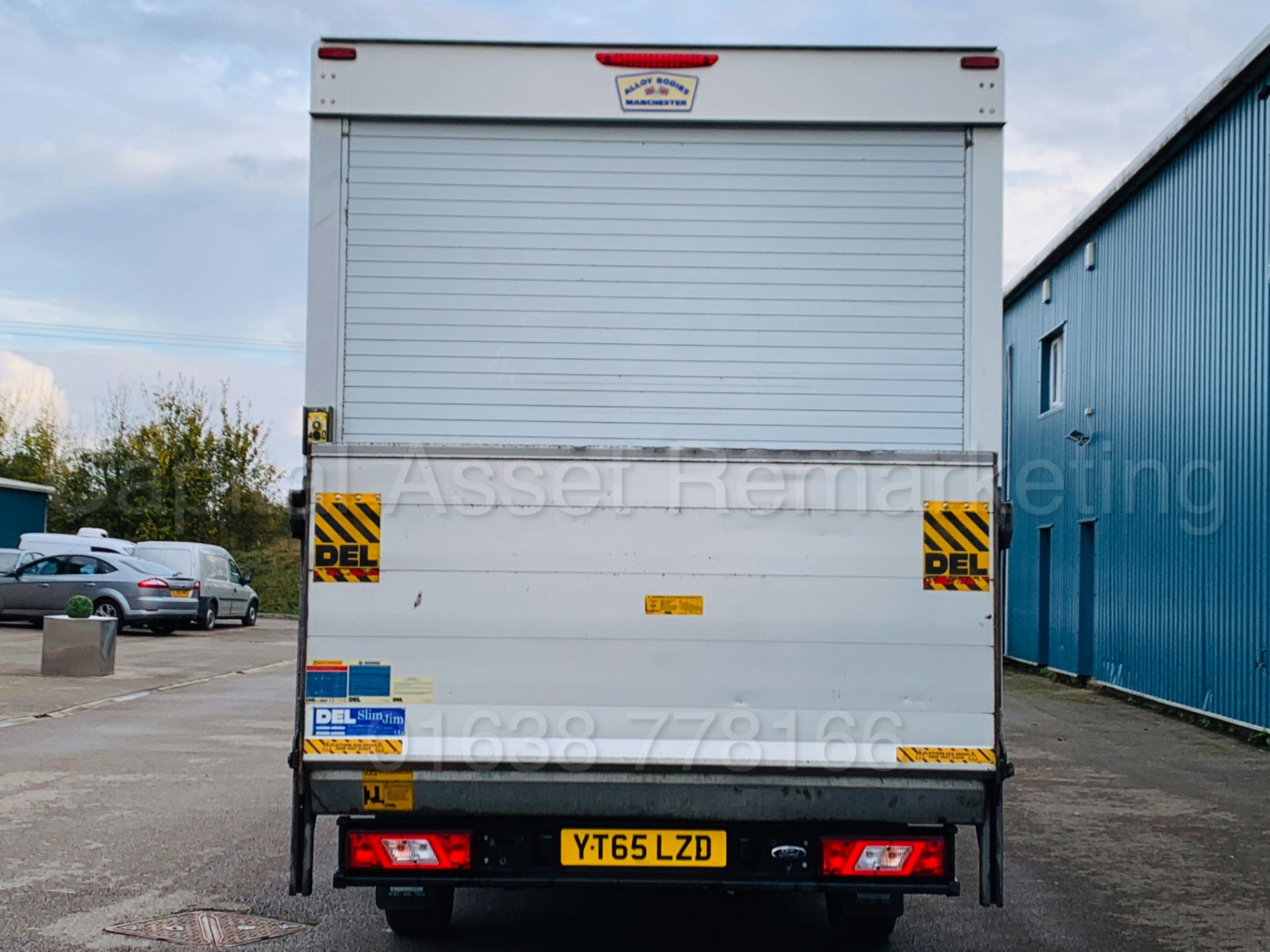 FORD TRANSIT 125 T350 *LWB - LUTON / BOX VAN* (2016 MODEL) '2.2 TDCI - 125 BHP - 6 SPEED* (1 OWNER) - Image 9 of 46