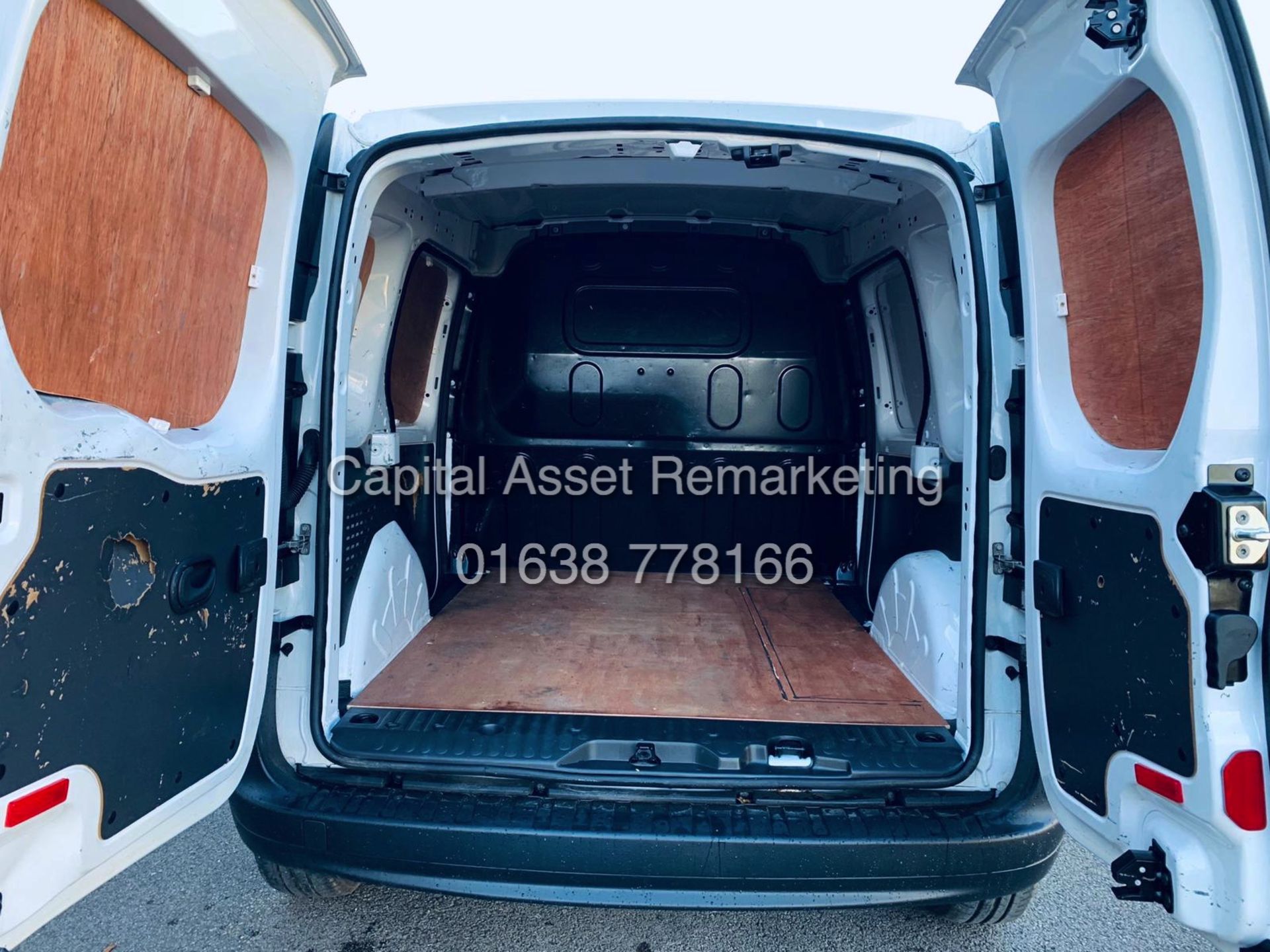 ON SALE MERCEDES CITAN 109CDI LWB - 16 REG - ONLY 20K MILES AND 1 OWNER - FSH - TAKE A PEEK - Bild 6 aus 15