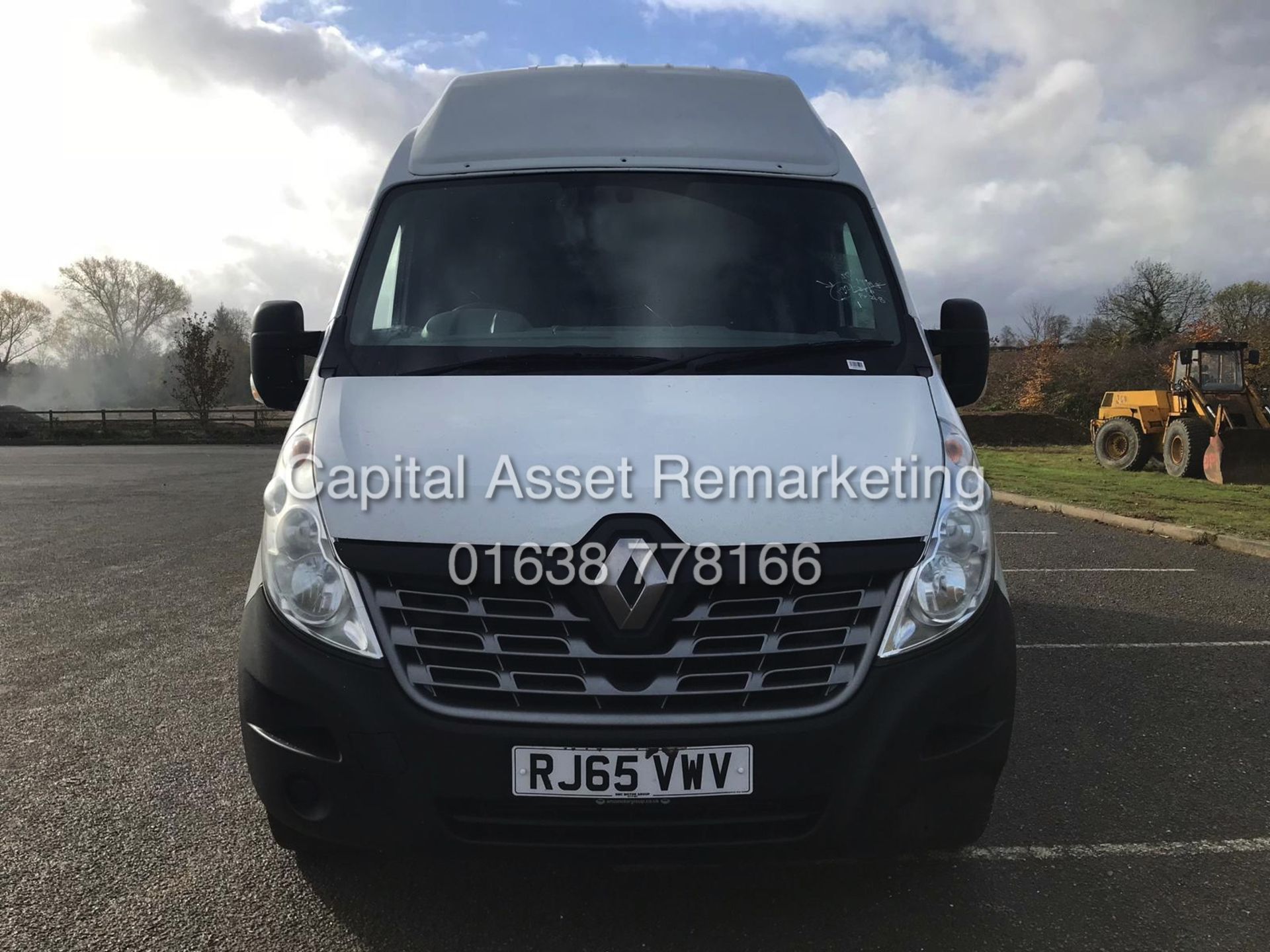 RENAULT MASTER 2.3DCI "BUSINESS EDITION" LH35 LWB/EXTRA HI TOP (2016 MODEL) HORSE BOX CONVERSION ? - Image 2 of 15