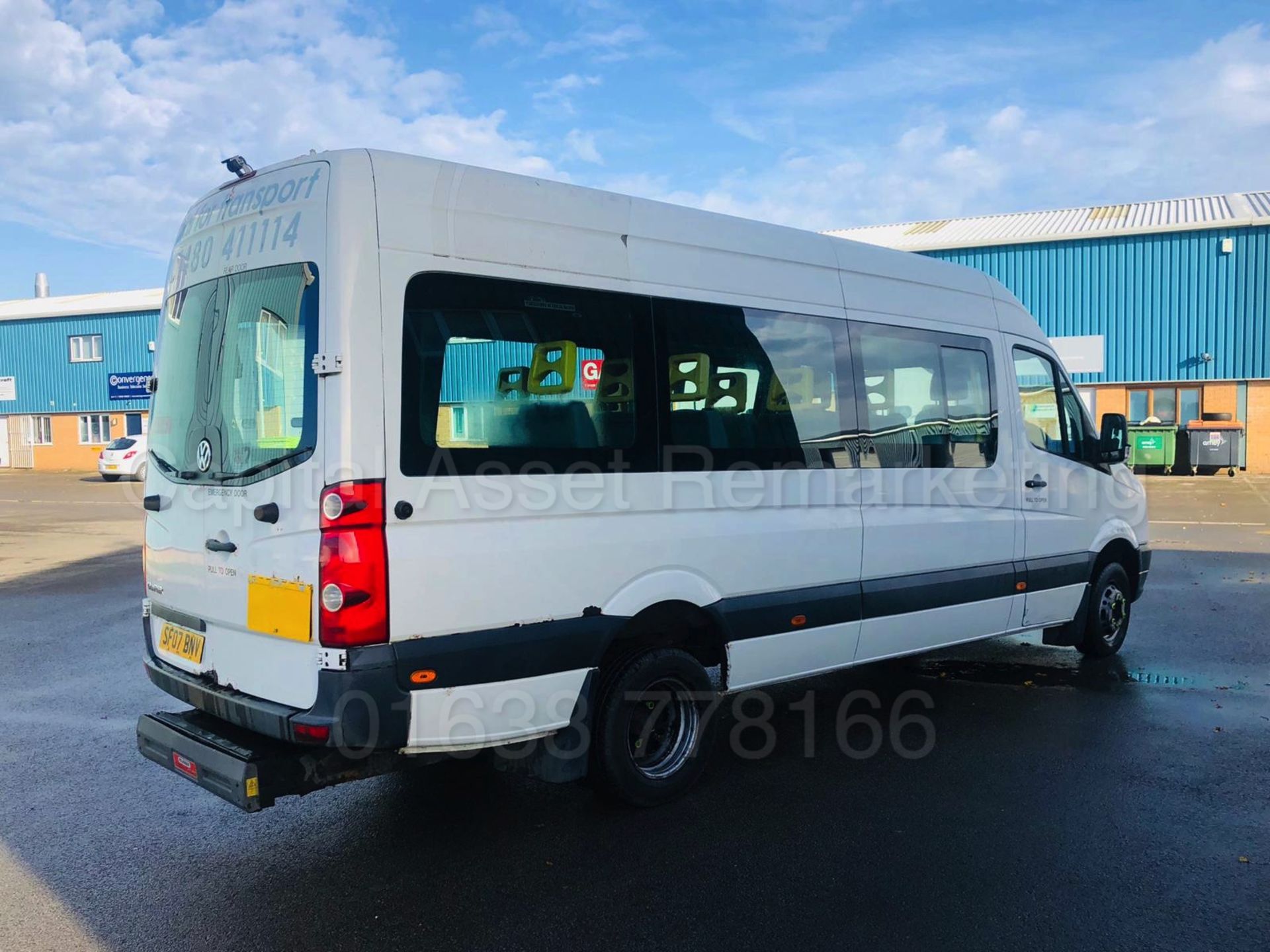 VOLKSWAGEN CRAFTER 2.5 TDI *LWB - 16 SEATER MINI-BUS / COACH* (2007) *ELECTRIC WHEEL CHAIR LIFT* - Image 24 of 38