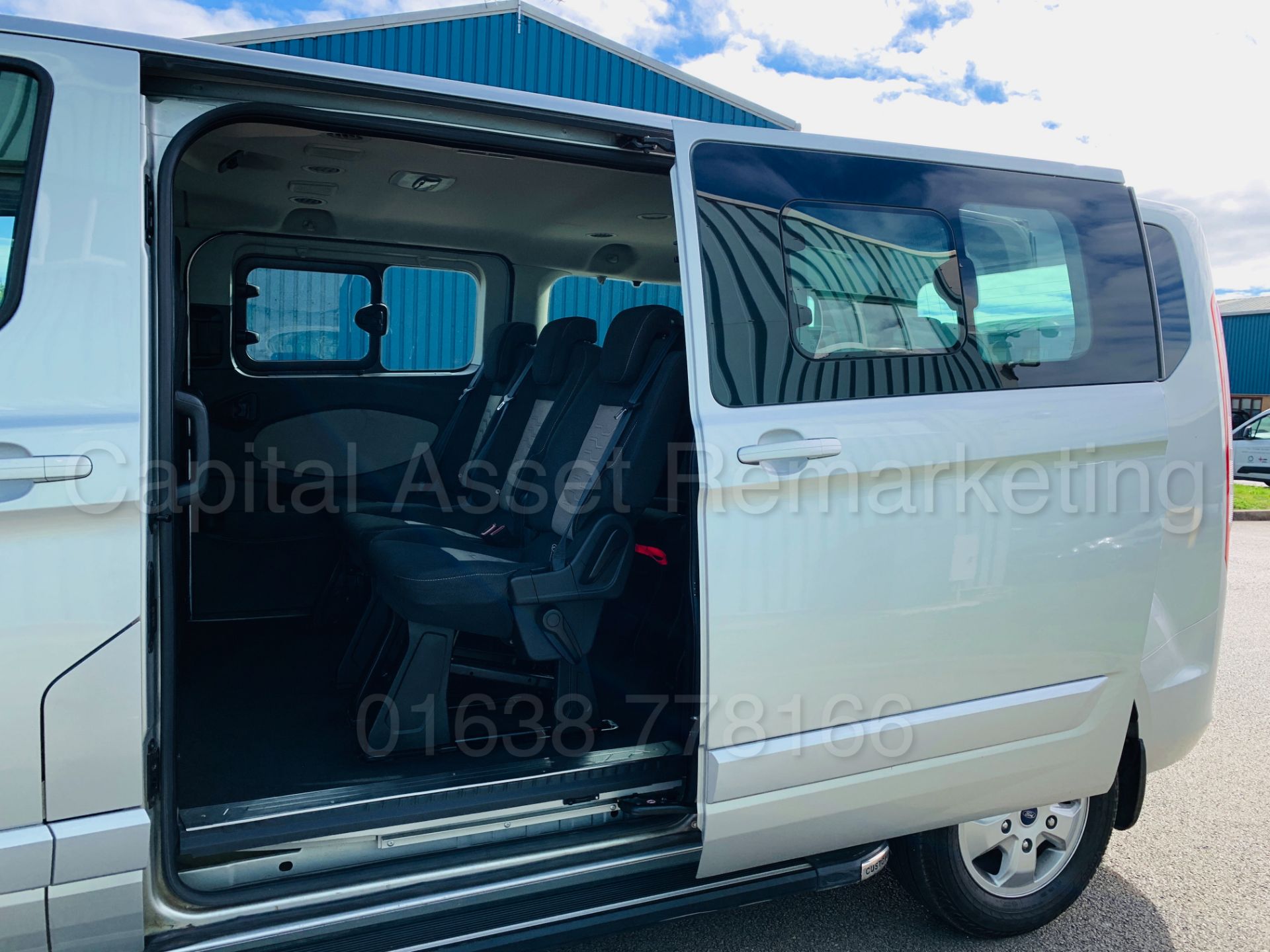 (On Sale) FORD TRANSIT 'TOURNEO' *TITANIUM* (2016) *9 SEATER MPV* '2.0 TDCI -130 BHP- 6 SPEED' *A/C* - Image 22 of 48