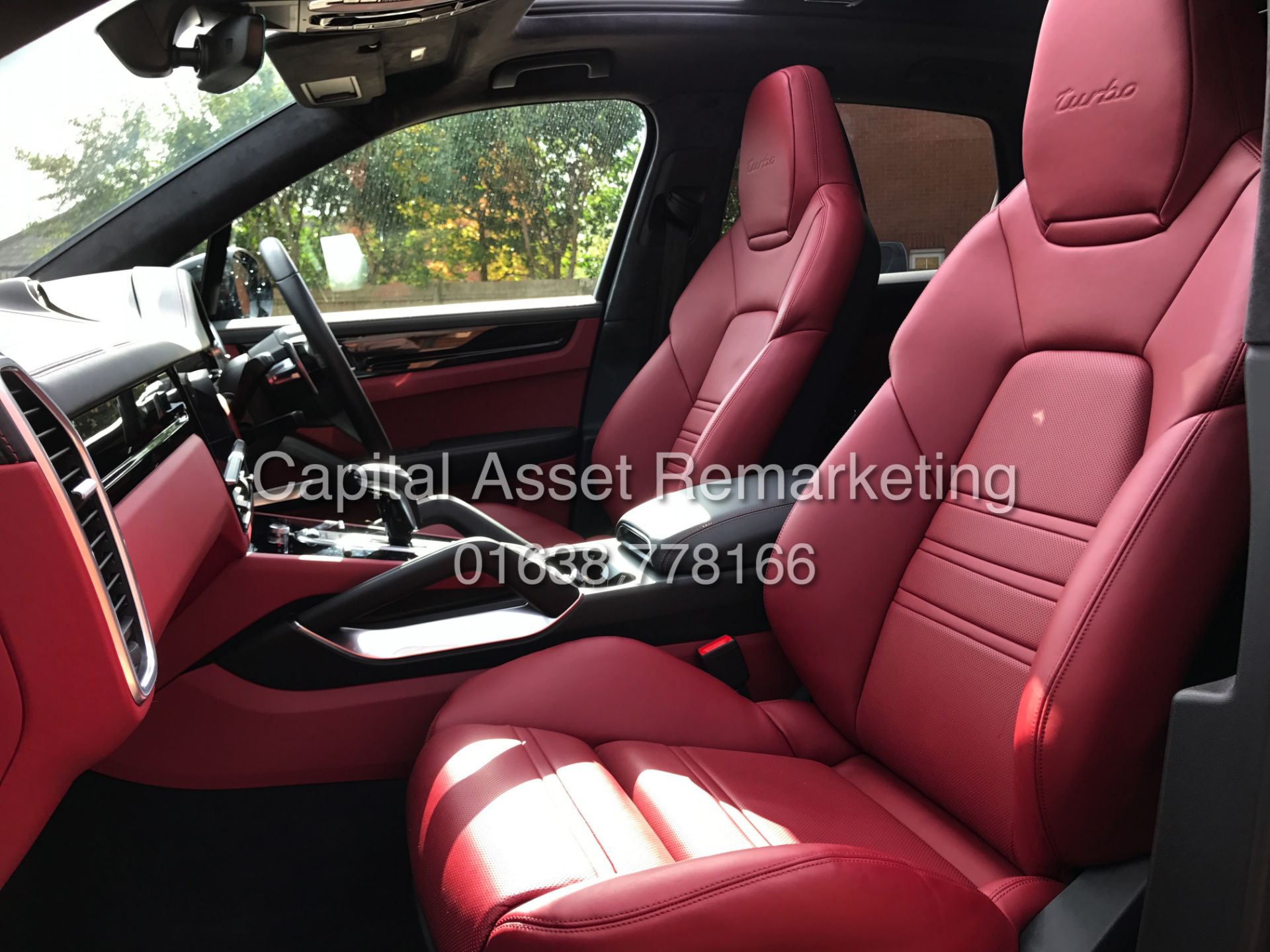 PORSCHE CAYENNE 4.0 "TURBO" (2018-ALL NEW MODEL) MONSTER SPEC-RED LEATHER-PAN ROOF 550BHP *MUST SEE* - Image 26 of 49