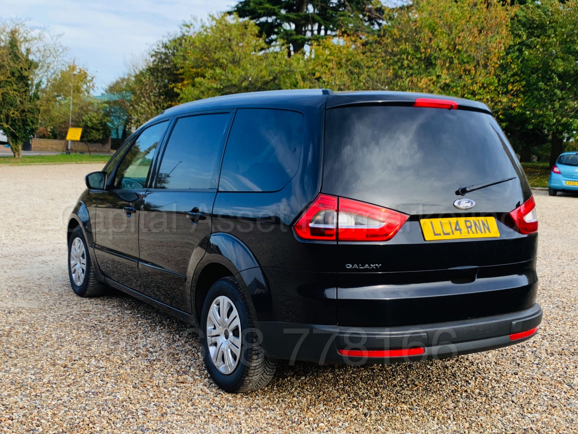 (On Sale) FORD GALAXY **ZETEC** 7 SEATER MPV (2014) 2.0 TDCI - 140 BHP - AUTO POWER SHIFT (1 OWNER) - Image 8 of 36