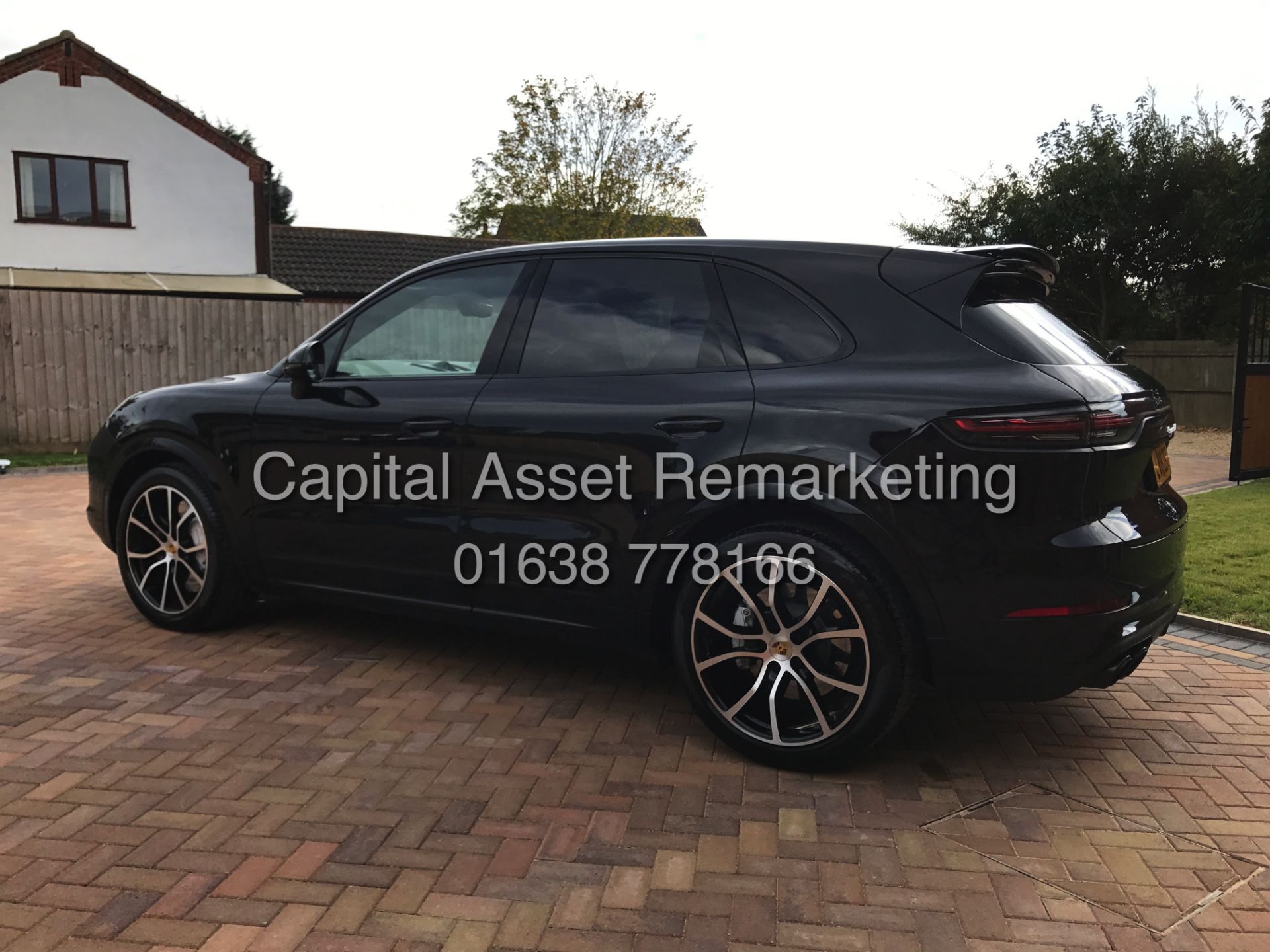 PORSCHE CAYENNE 4.0 "TURBO" (2018-ALL NEW MODEL) MONSTER SPEC-RED LEATHER-PAN ROOF 550BHP *MUST SEE* - Image 12 of 49