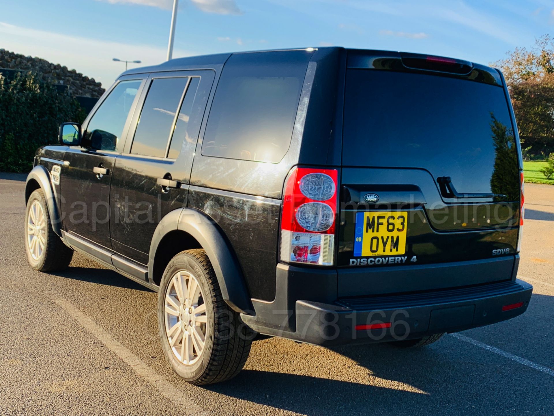 LAND ROVER DISCOVERY 4 **COMMERCIAL** (2014 MODEL) '3.0 SDV6 - 255 BHP - 8 SPEED AUTO' *HUGE SPEC* - Image 5 of 47