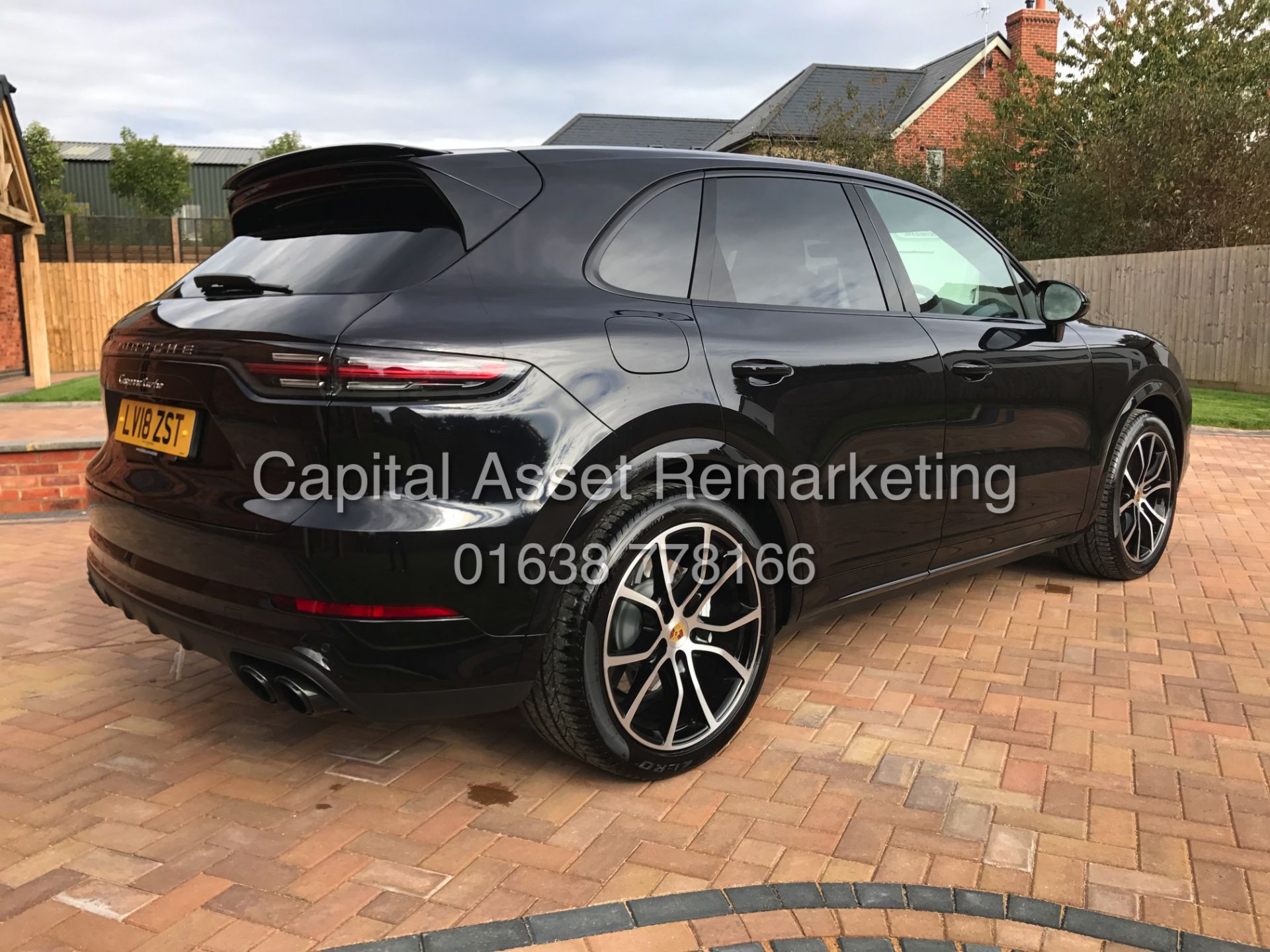 PORSCHE CAYENNE 4.0 "TURBO" (2018-ALL NEW MODEL) MONSTER SPEC-RED LEATHER-PAN ROOF 550BHP *MUST SEE* - Image 9 of 49