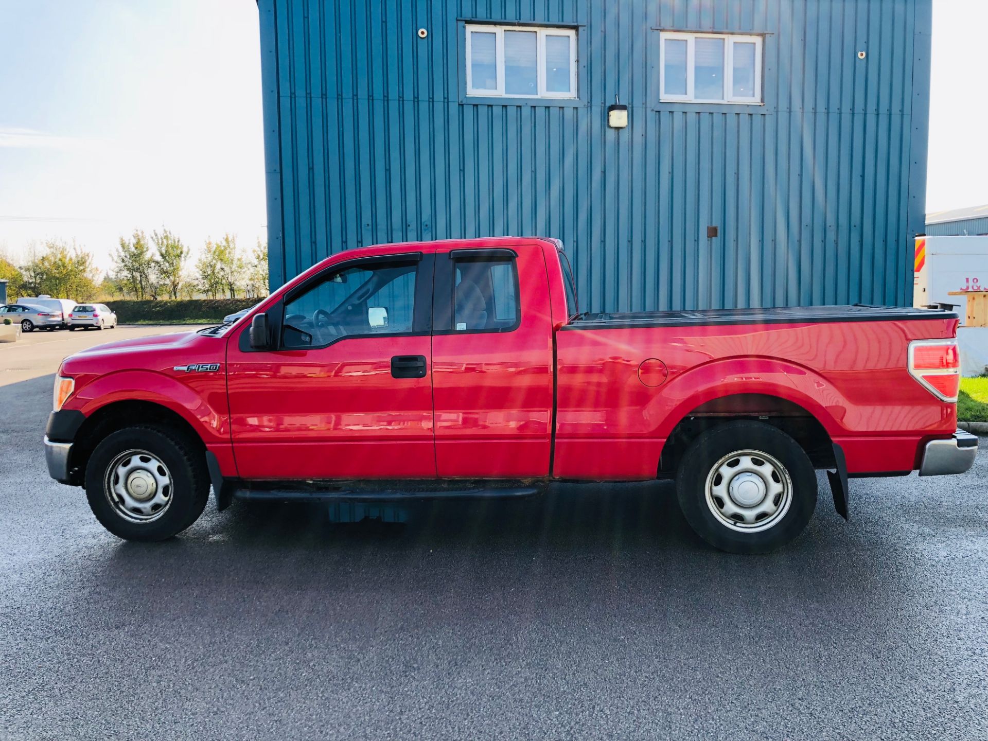 FORD F-150 *XL EDITION* KING-CAB PICK UP (2013) '5.0L V8 - AUTOMATIC' (6 SEATER) *MASSIVE SPEC* - Image 8 of 44