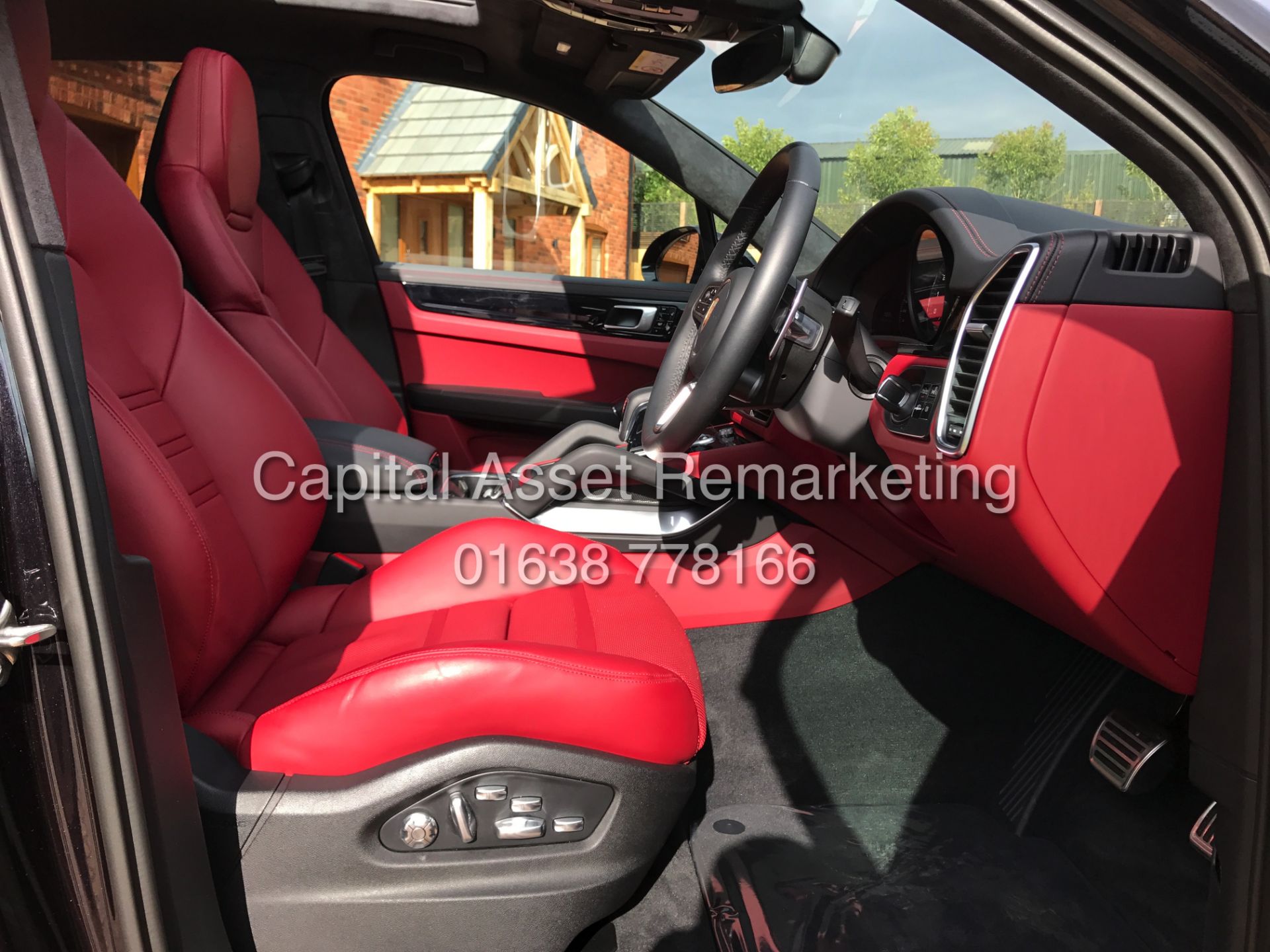 PORSCHE CAYENNE 4.0 "TURBO" (2018-ALL NEW MODEL) MONSTER SPEC-RED LEATHER-PAN ROOF 550BHP *MUST SEE* - Image 20 of 49