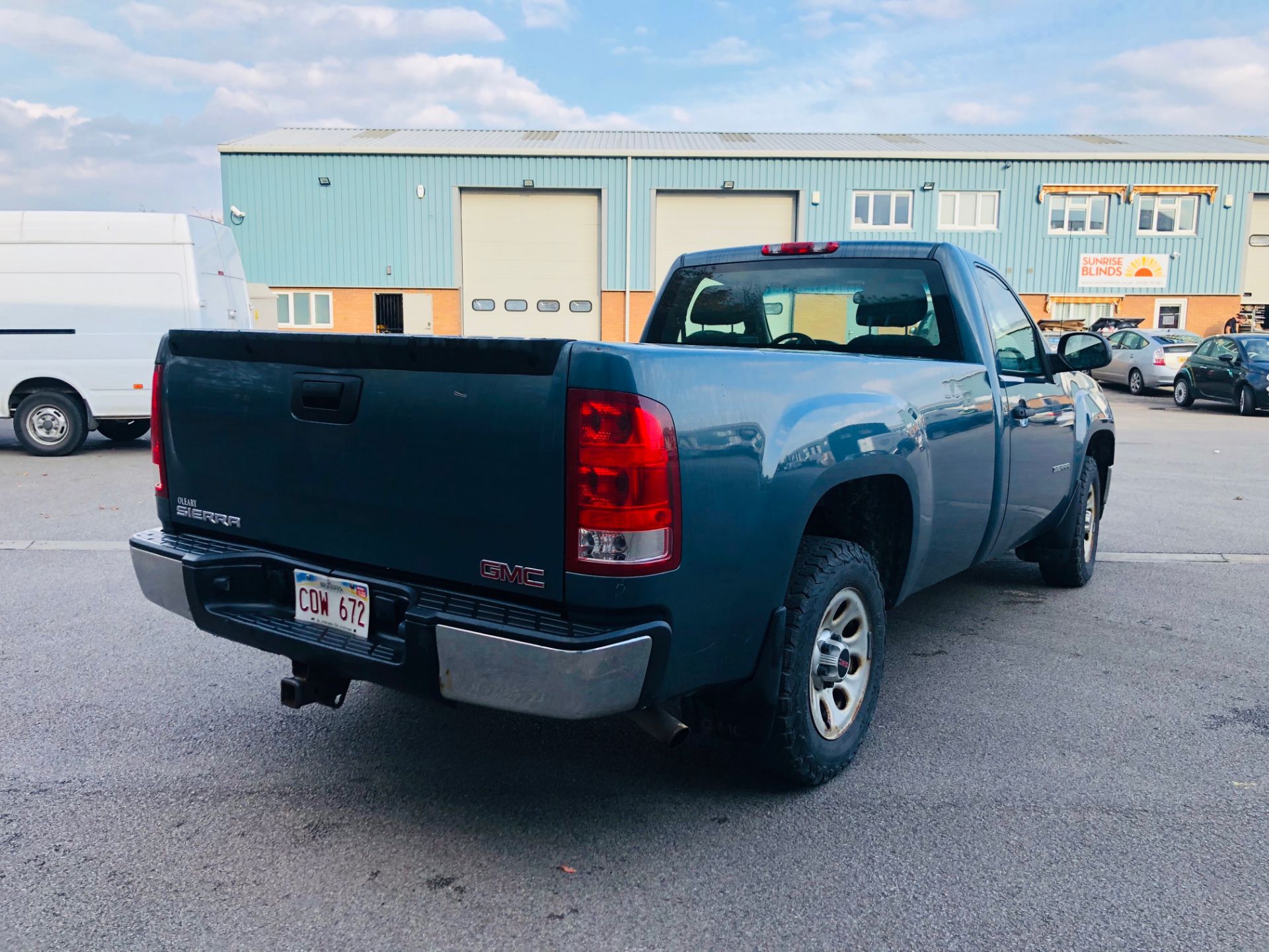 GMC SIERRA 1500 4.3 V6 **2010 YEAR**REGULAR-CAB**METALLIC GREY** - Image 9 of 29