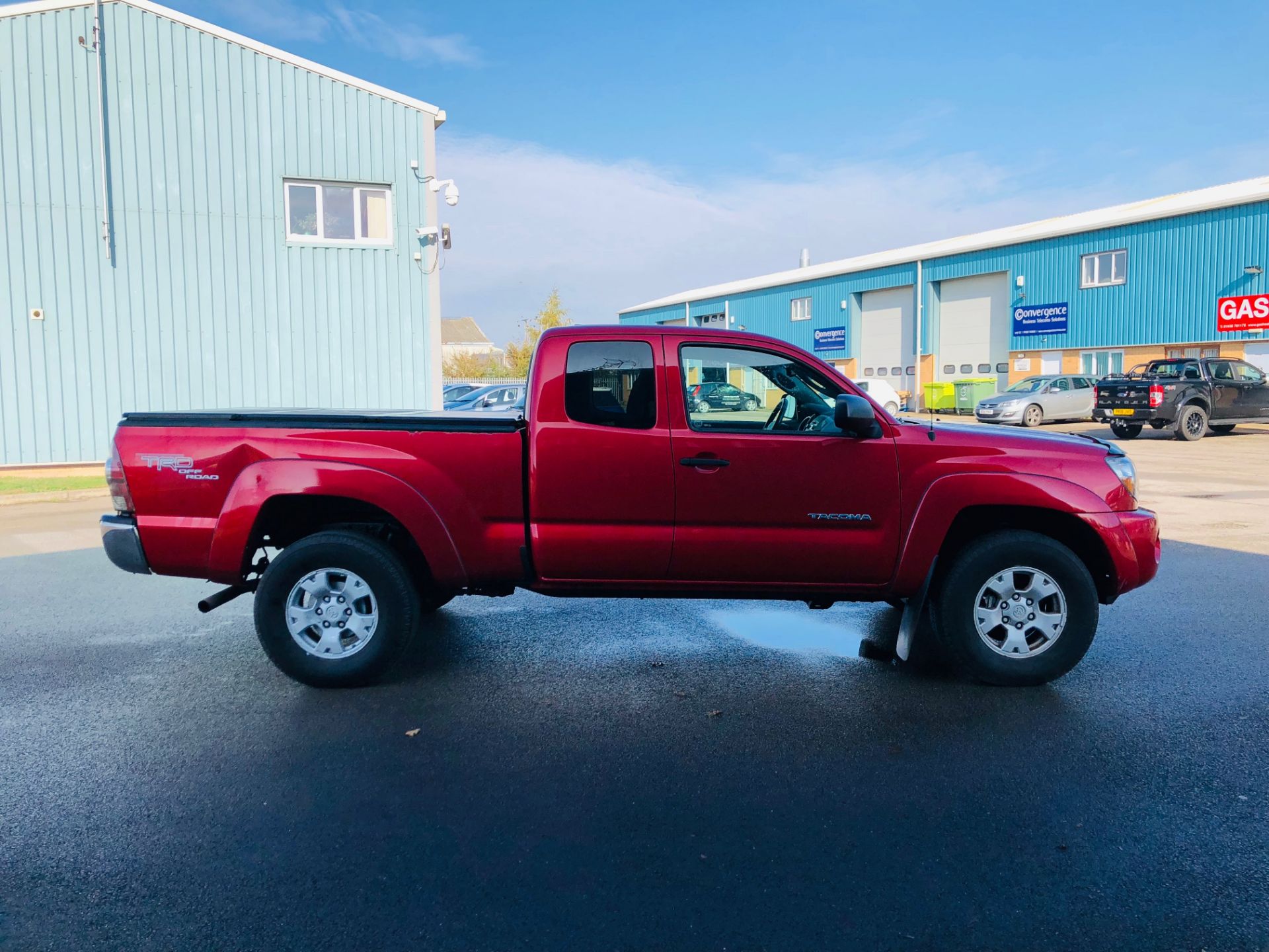 TOYOTA TACOMA TRD OFF ROAD SR5 4.0L VVT-I V6**2010 YEAR**METALLIC RED**4X4*ULTRA RARE - Image 15 of 42