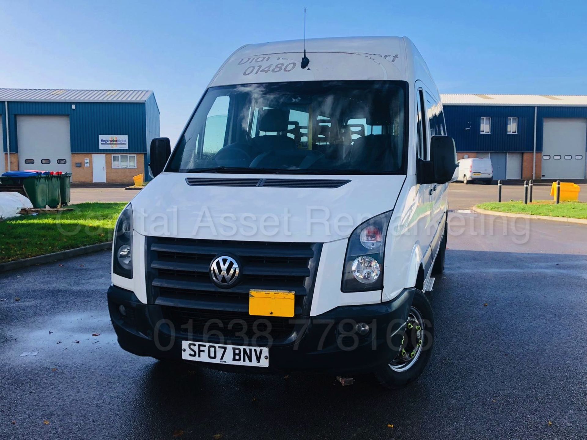 VOLKSWAGEN CRAFTER 2.5 TDI *LWB - 16 SEATER MINI-BUS / COACH* (2007) *ELECTRIC WHEEL CHAIR LIFT* - Image 6 of 38