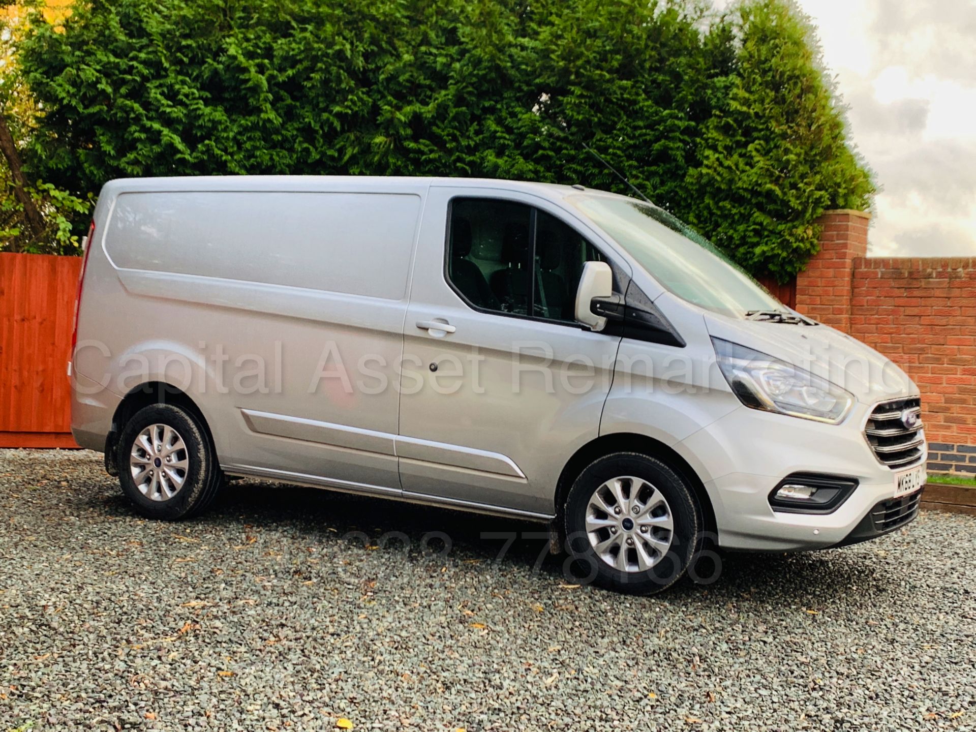 FORD TRANSIT CUSTOM *LIMITED EDTION* (2018 - 68 REG) '2.0 TDCI - 130 BHP - 6 SPEED' *ALL NEW MODEL* - Bild 16 aus 51