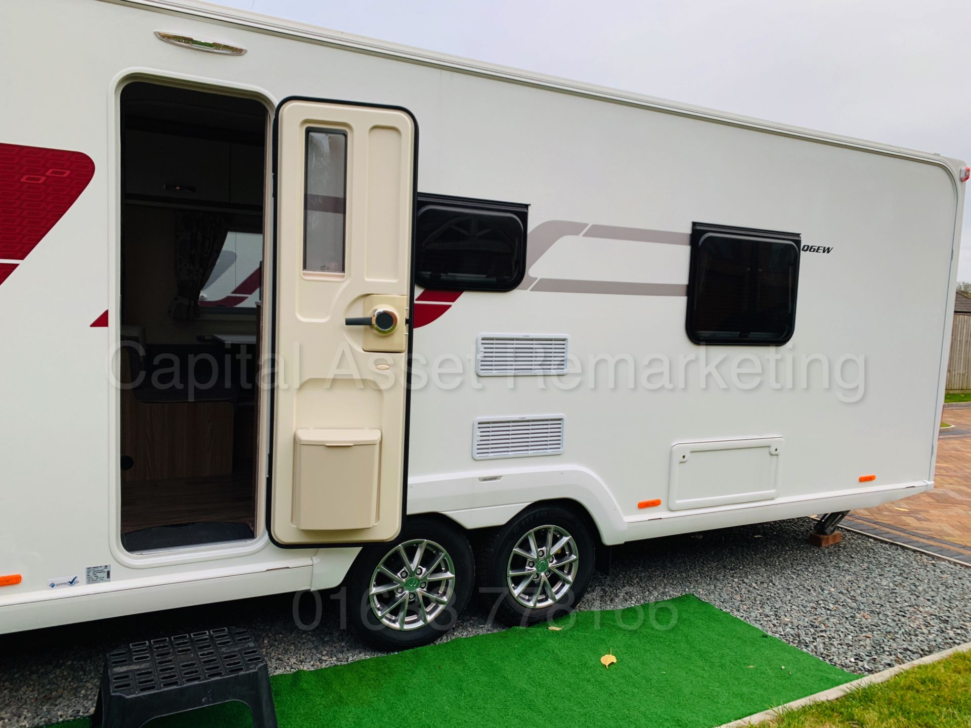 SWIFT 'AVENTURA Q6 EW' *6 BERTH LUXURY TOURING CARAVAN* (2019 MODEL) **BRAND NEW / UN-USED** - Bild 13 aus 49