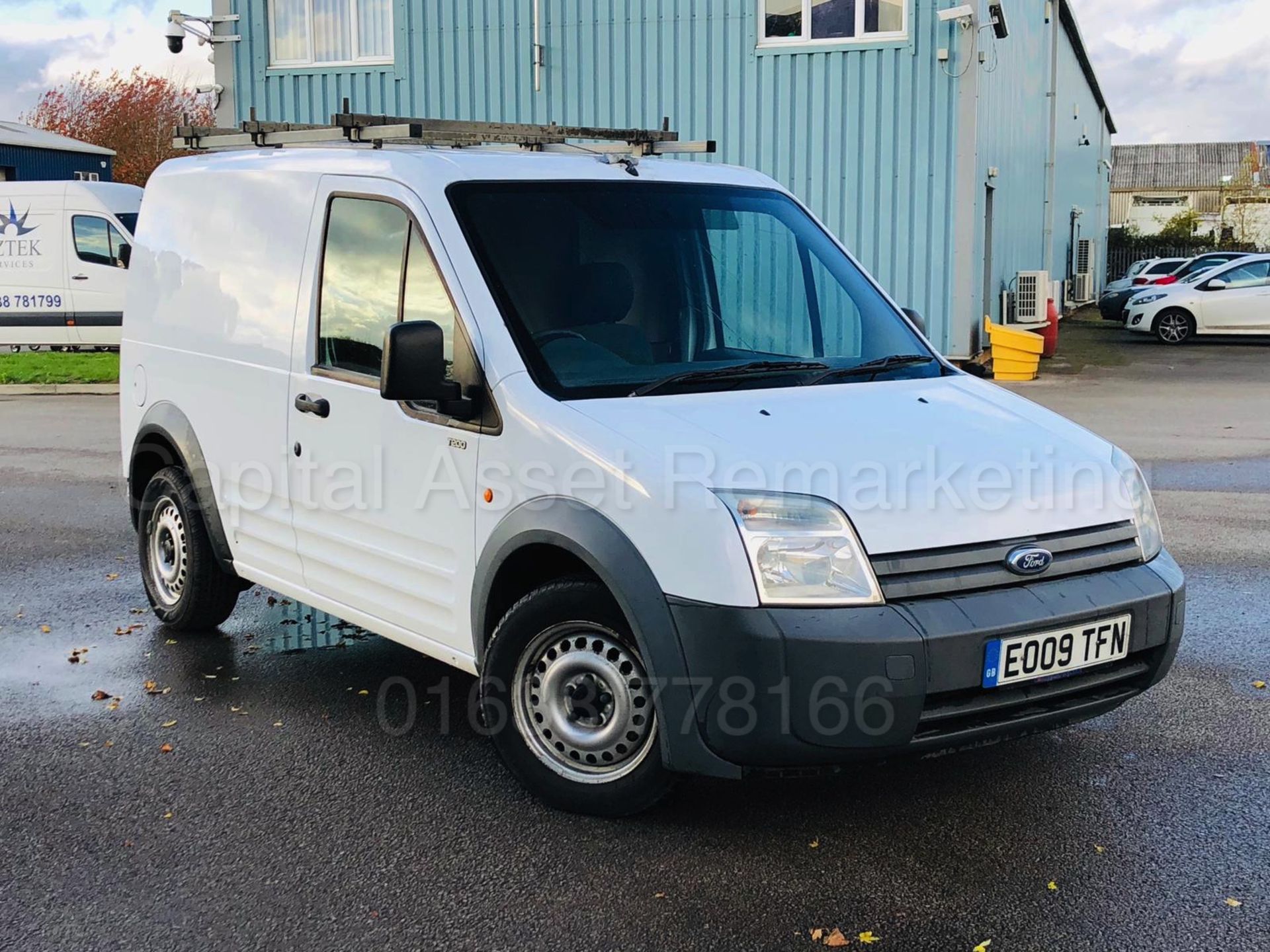 FORD TRANSIT CONNECT 75 T200 'PANEL VAN' (2009) '1.8 TDCI - 75 BHP - 5 SPEED' **LOW MILES**