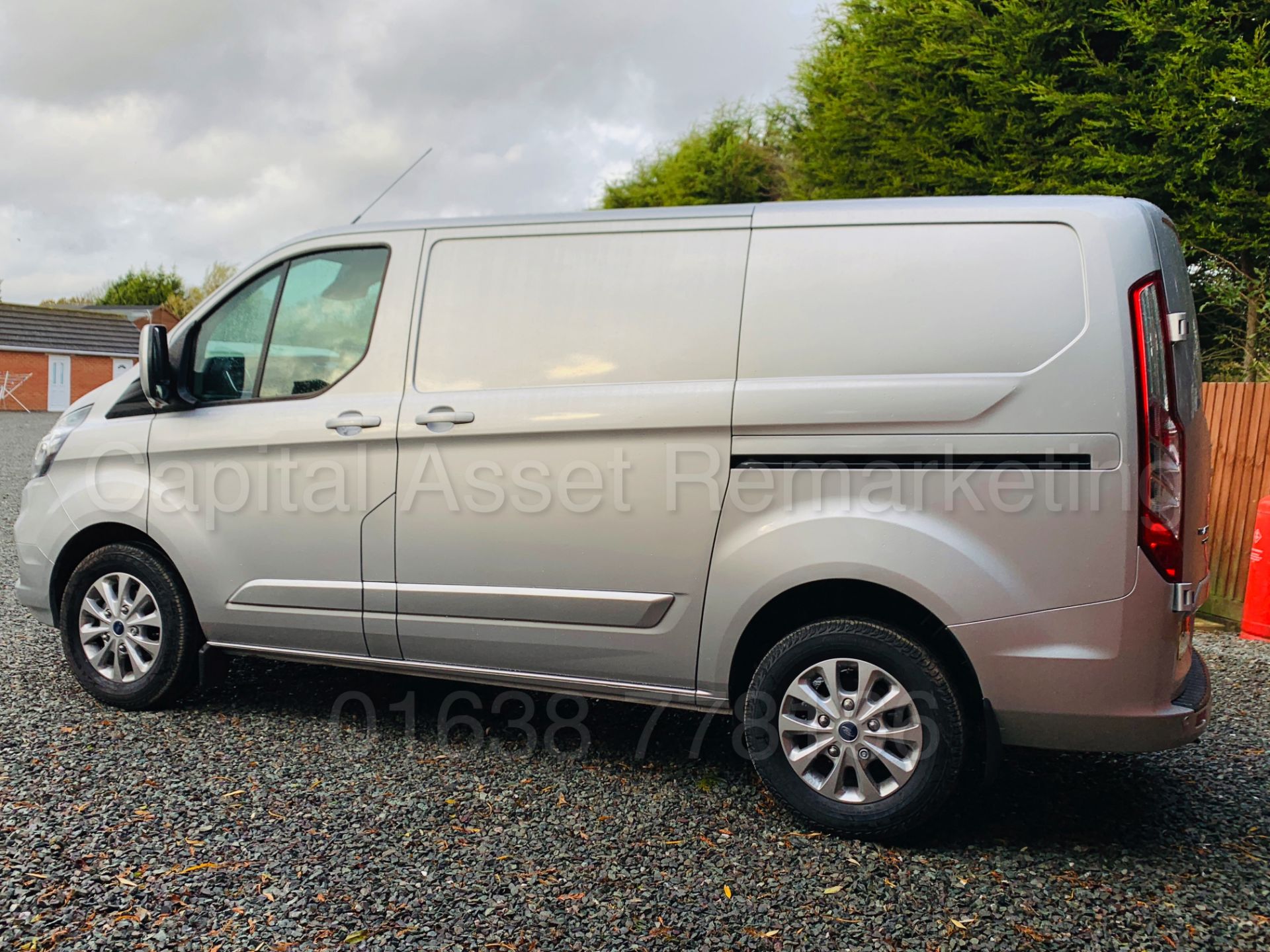 FORD TRANSIT CUSTOM *LIMITED EDTION* (2018 - 68 REG) '2.0 TDCI - 130 BHP - 6 SPEED' *ALL NEW MODEL* - Image 9 of 51